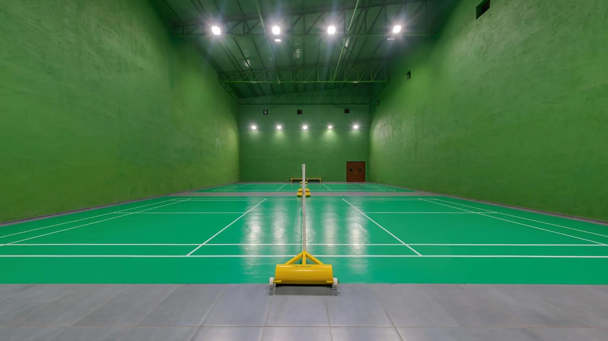 Sports in Highland Club with Swimming Pool-GYM