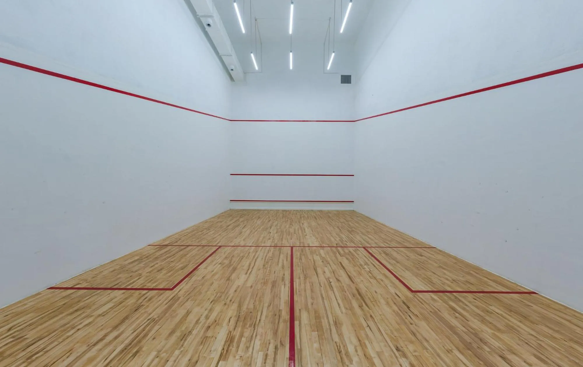 Sports in Highland Club with Swimming Pool-GYM