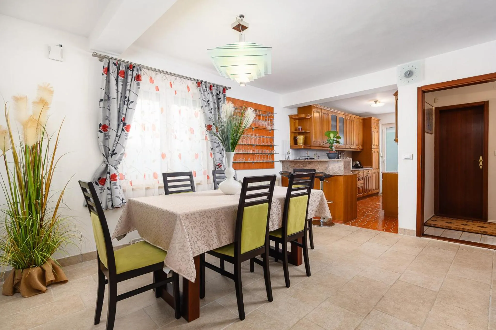 Dining area in Villa Gigi