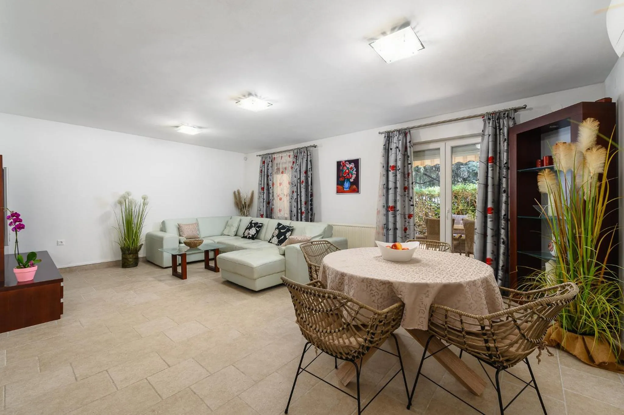 Communal lounge/ TV room in Villa Gigi