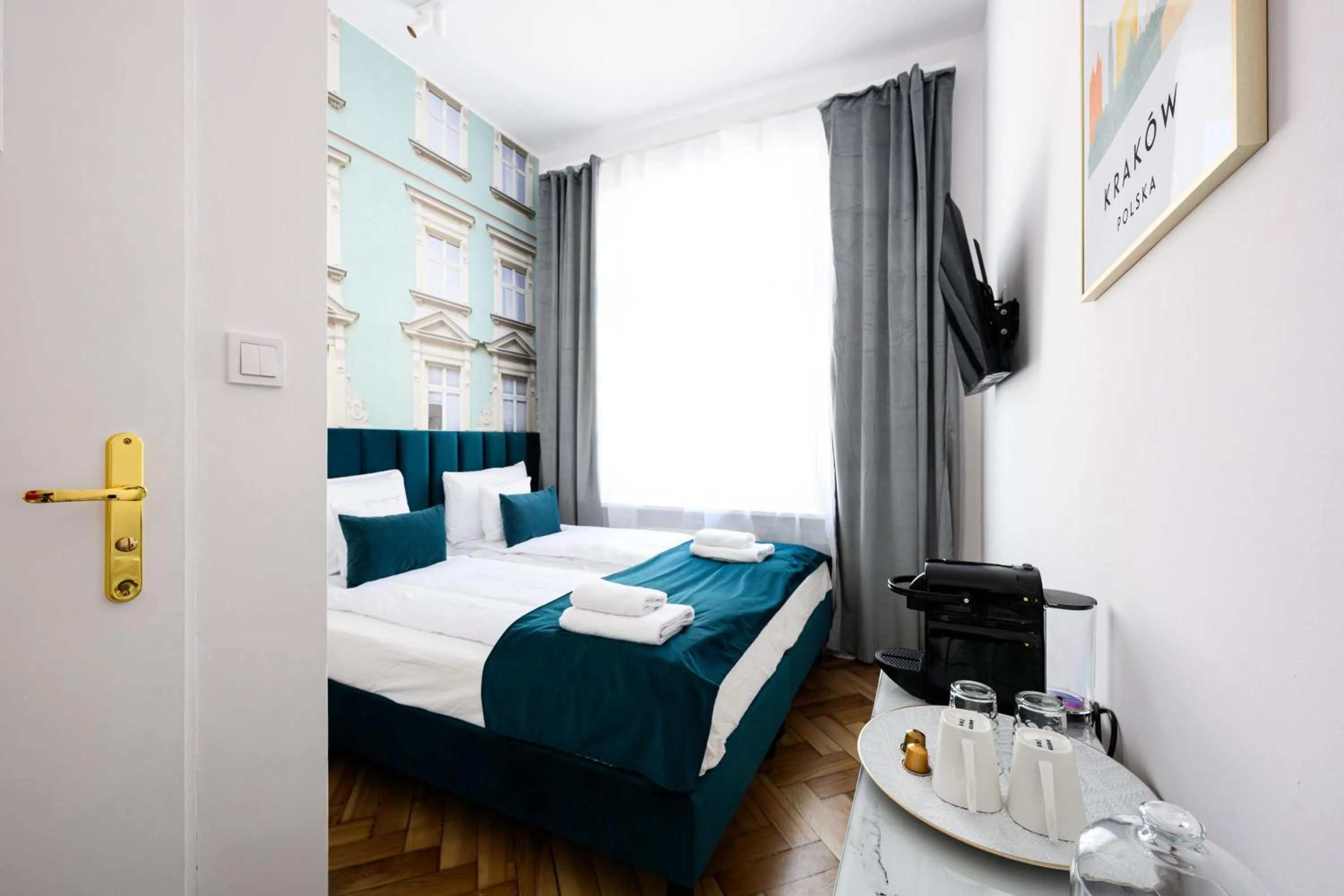 Kitchen or kitchenette, Bed in Wiślna Main Square Apartments