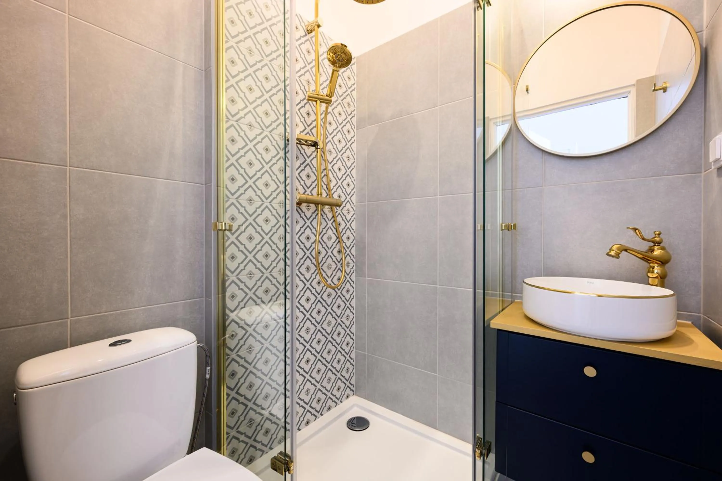 Shower in Wiślna Main Square Apartments