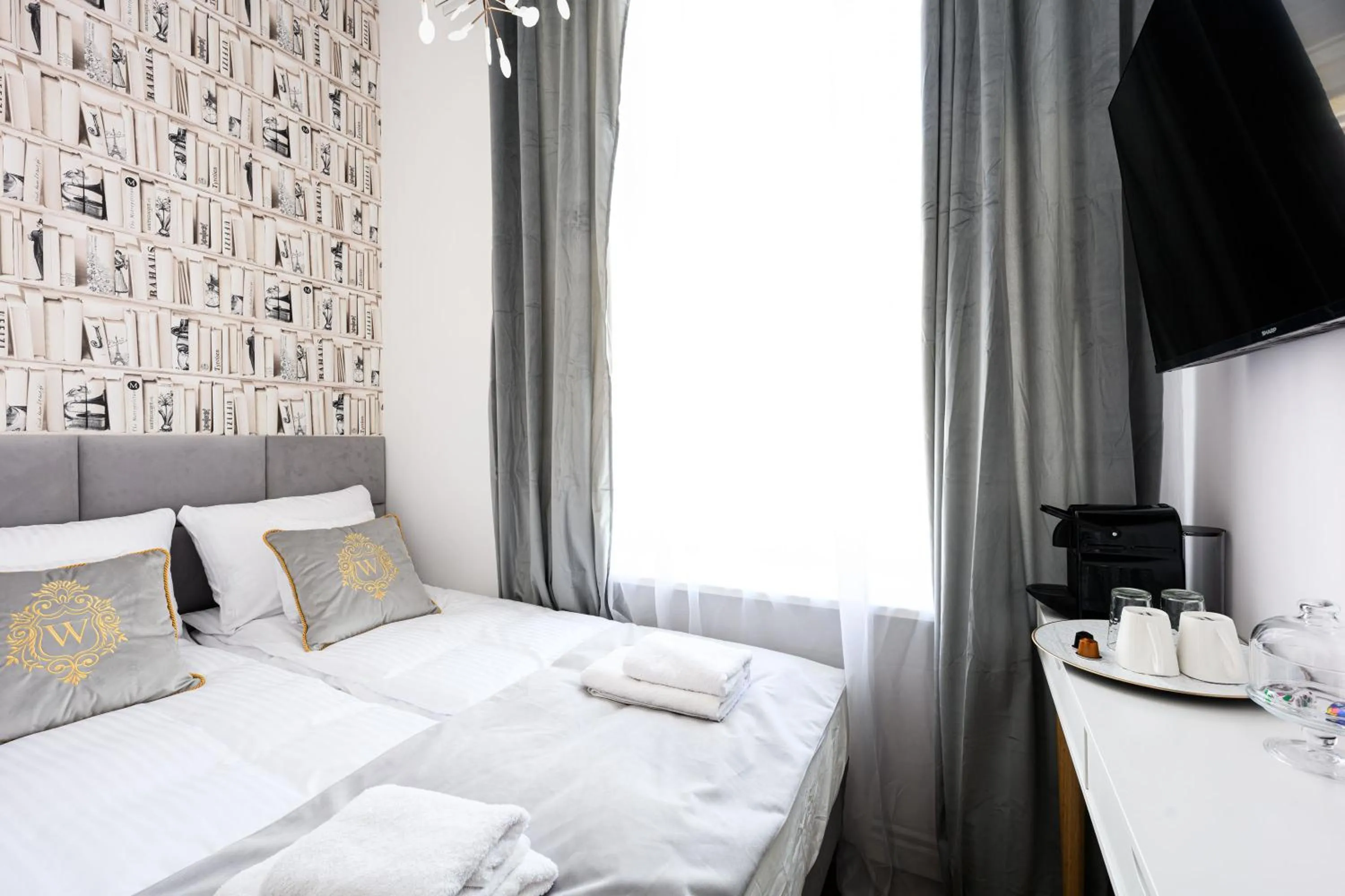 TV and multimedia, Bed in Wiślna Main Square Apartments