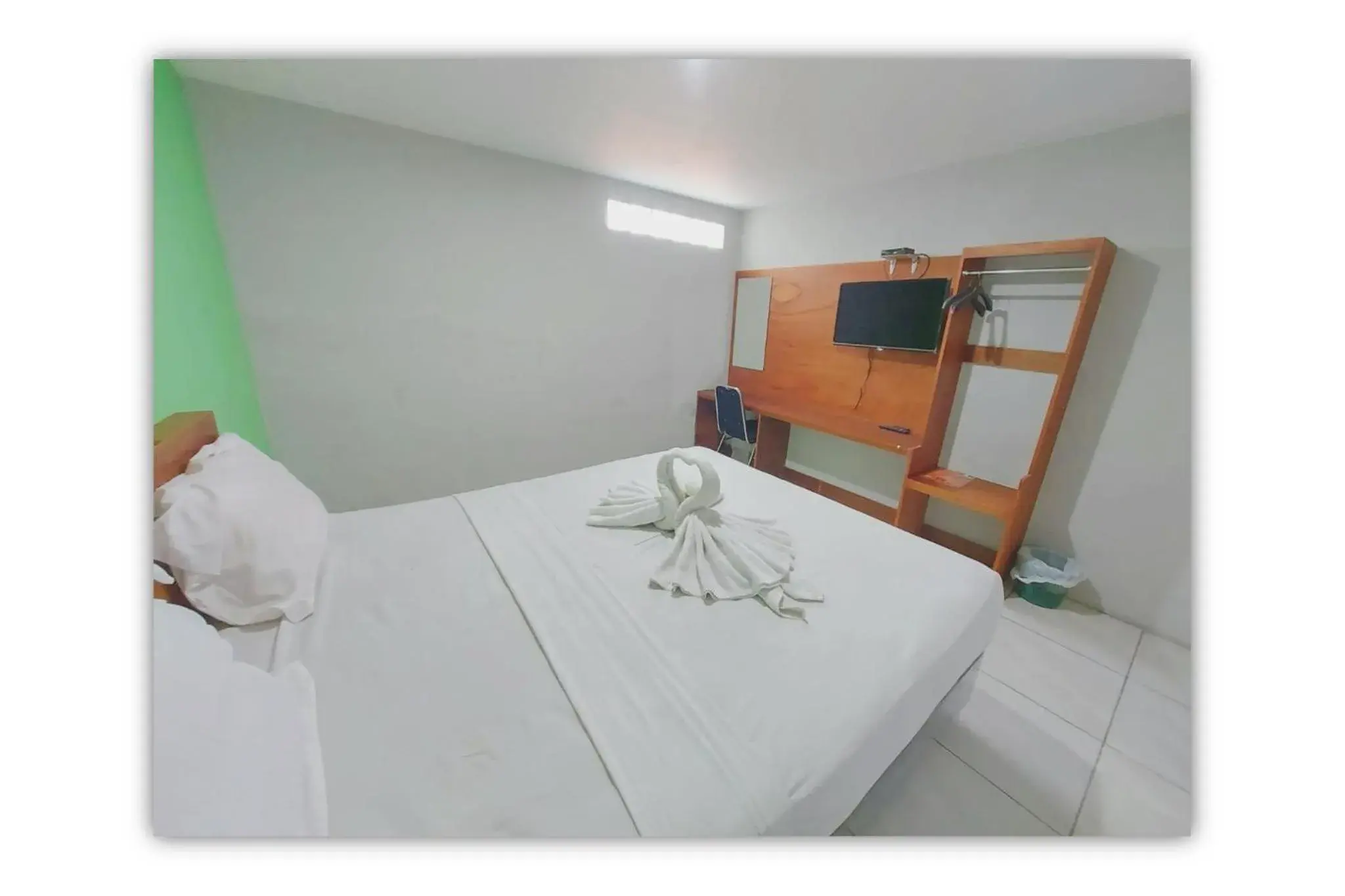 Economy Double Room in The Aurora by Makati Economy Double Room in The Aurora by Makati