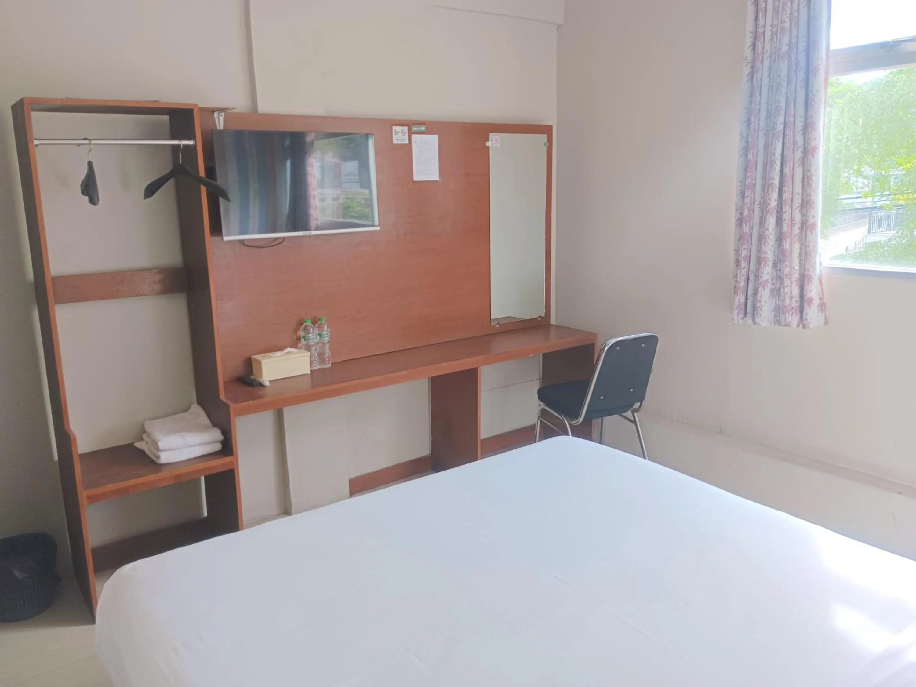 Bed in The Aurora by Makati