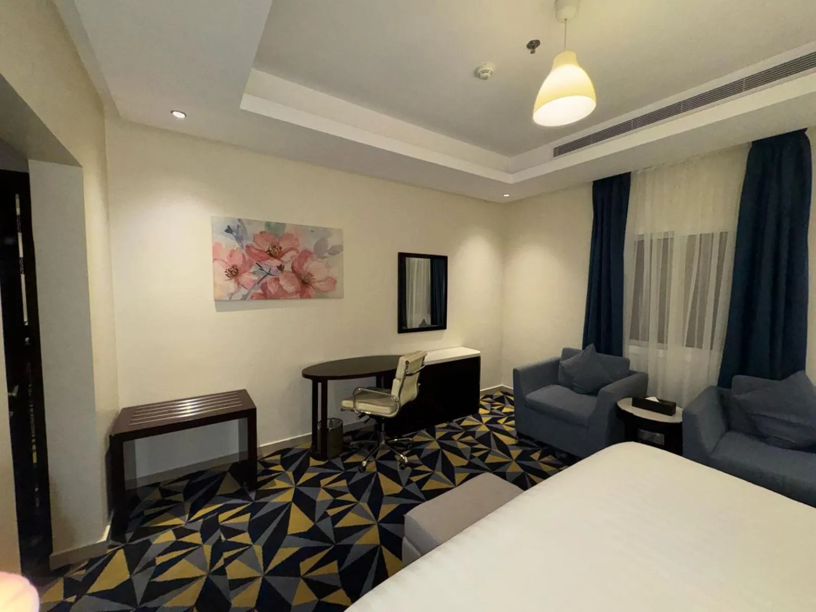 Seating area, Bed in Ocean View Al Zahra