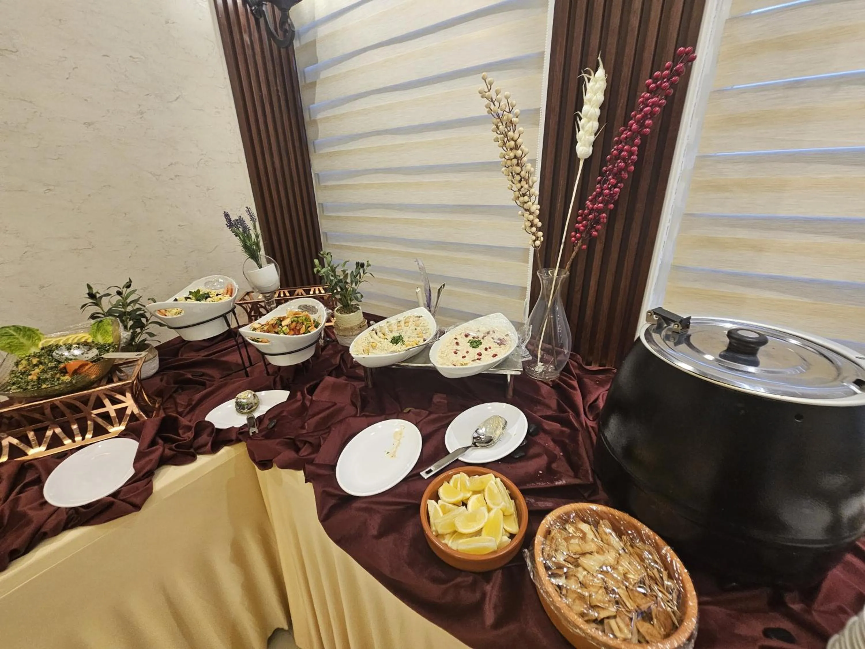 Restaurant/places to eat in Ocean View Al Zahra