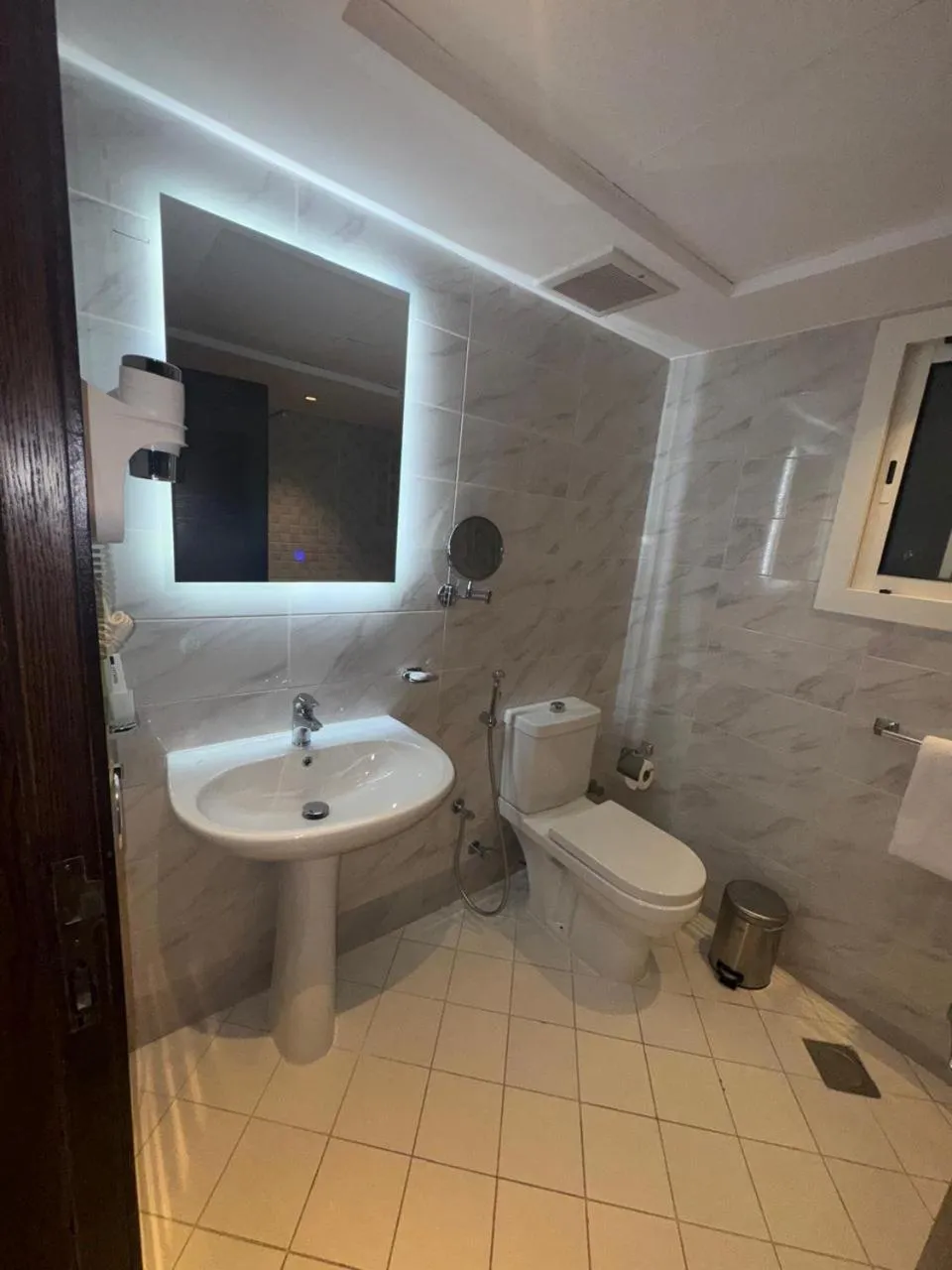 Toilet in Ocean View Al Zahra