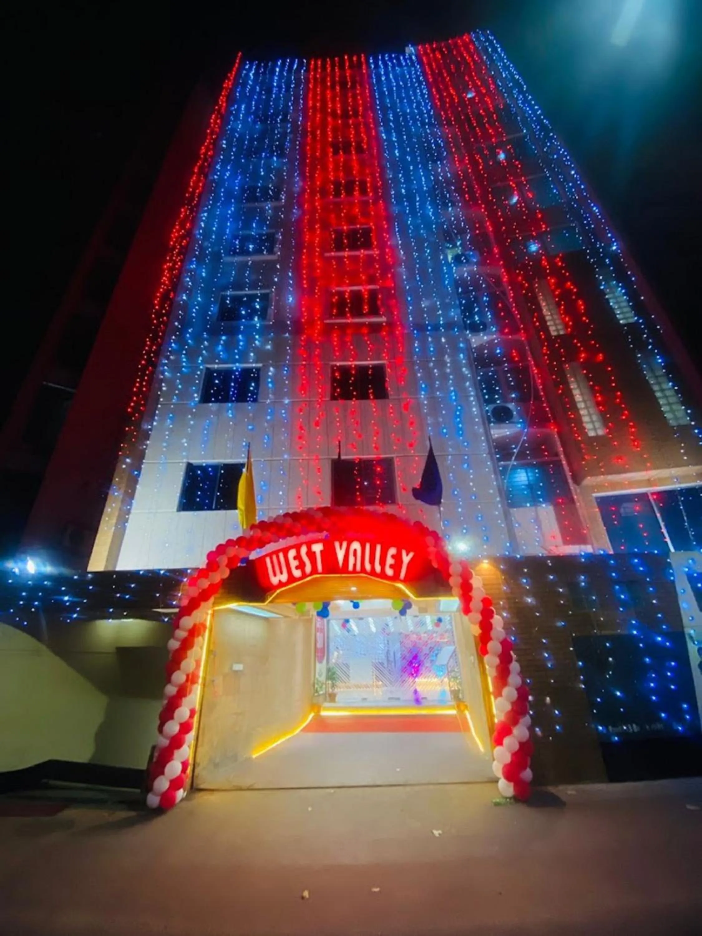 Property building in Hotel West Valley - Baridhara