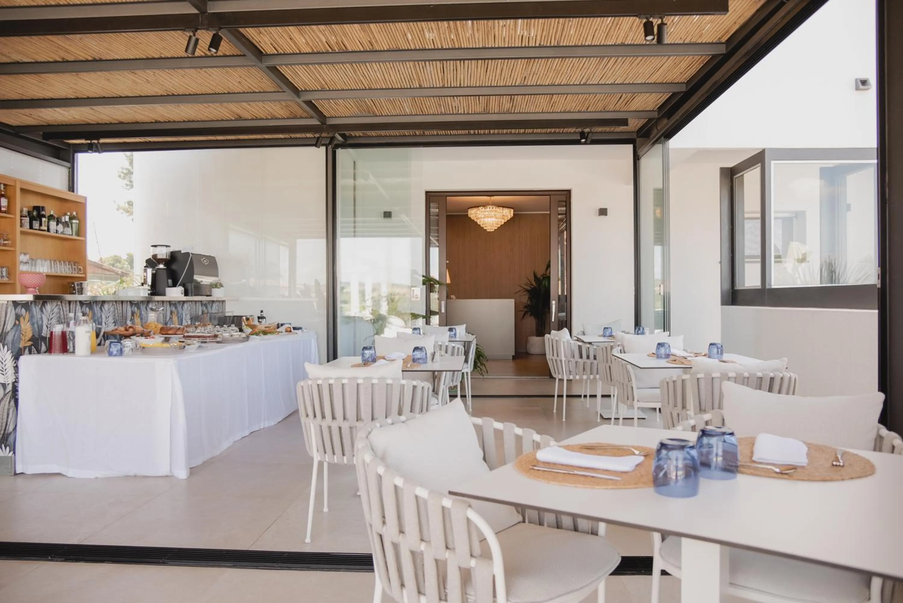 Continental breakfast in Villa Salisà