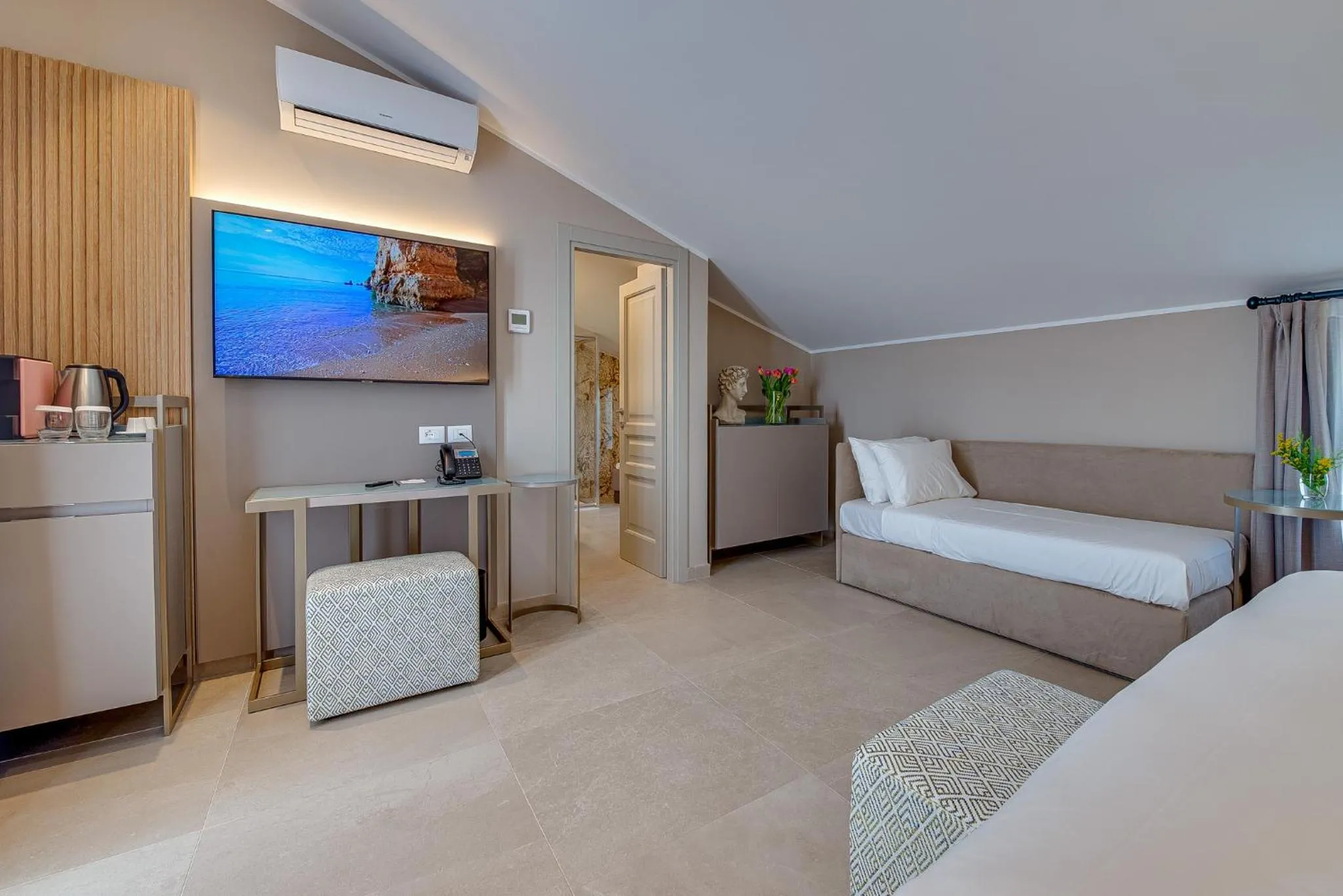 Photo of the whole room, Bed in Villa Salisà