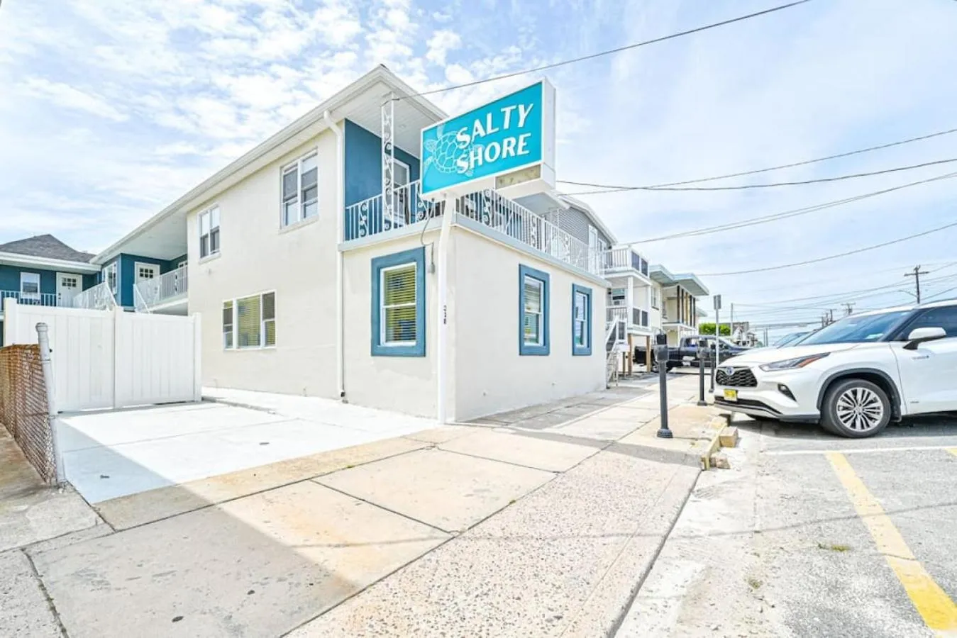 Property building in 318 E Youngs Ave Unit 5 Salty Shore Oasis Spectacular Retreat