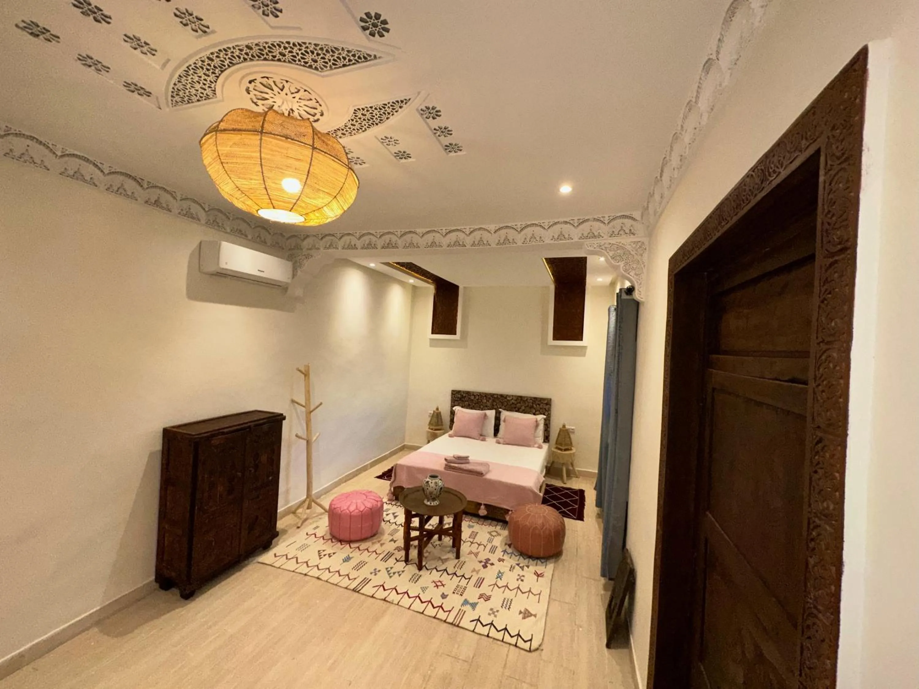 Bed in Oasis Merasi Marrakech