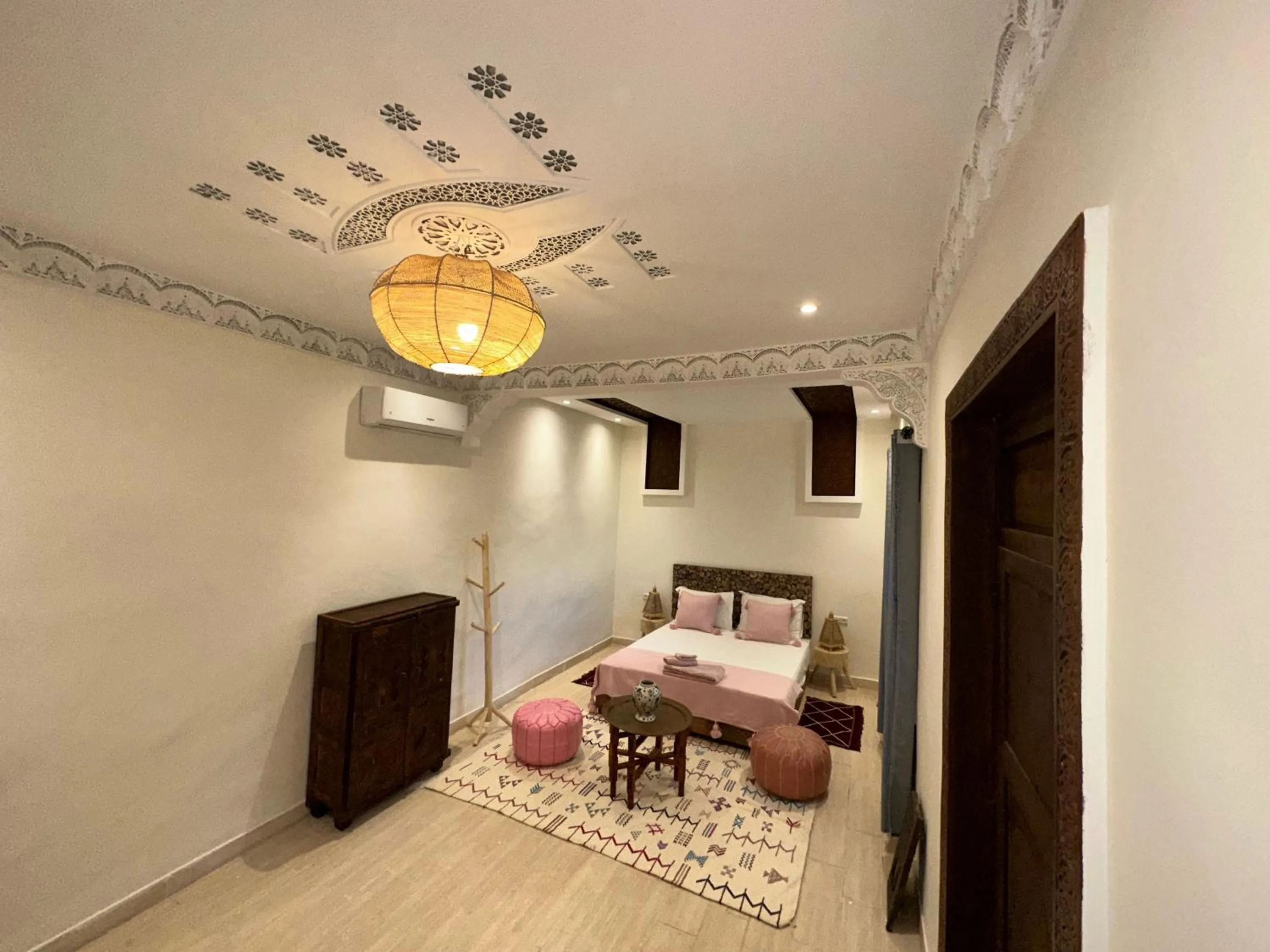 Bed in Oasis Merasi Marrakech