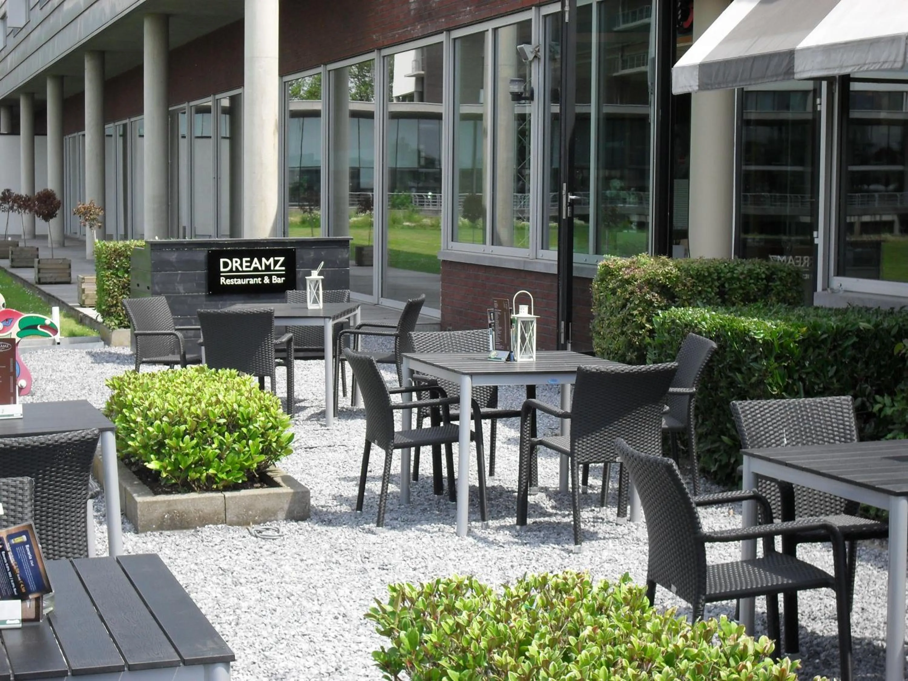 Restaurant/places to eat in Garner Hotel Maastricht by IHG