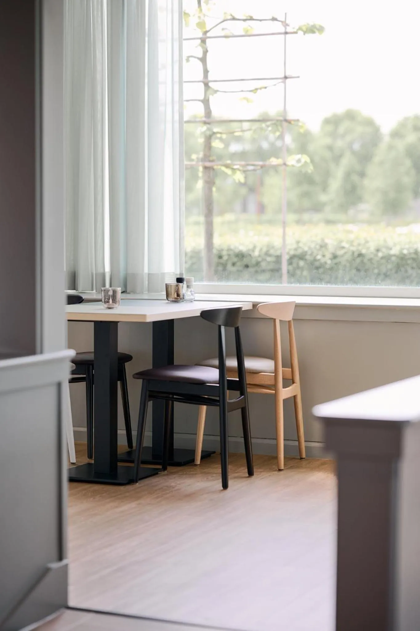 Restaurant/places to eat in Garner Hotel Maastricht by IHG