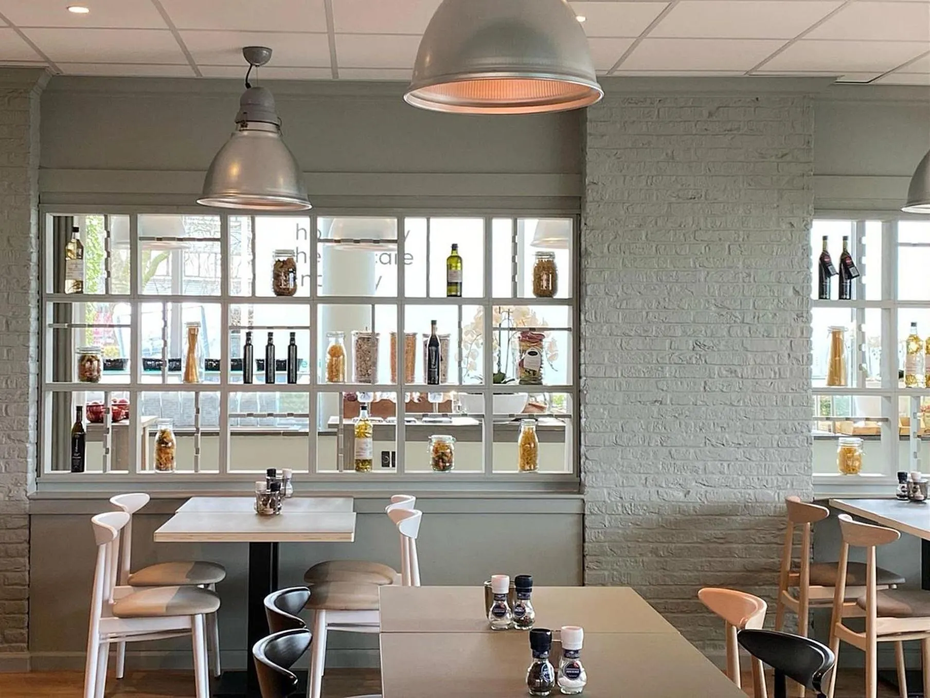 Buffet breakfast in Garner Hotel Maastricht by IHG