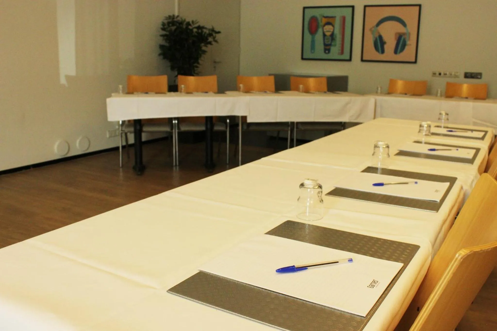 Meeting/conference room in Garner Hotel Maastricht by IHG