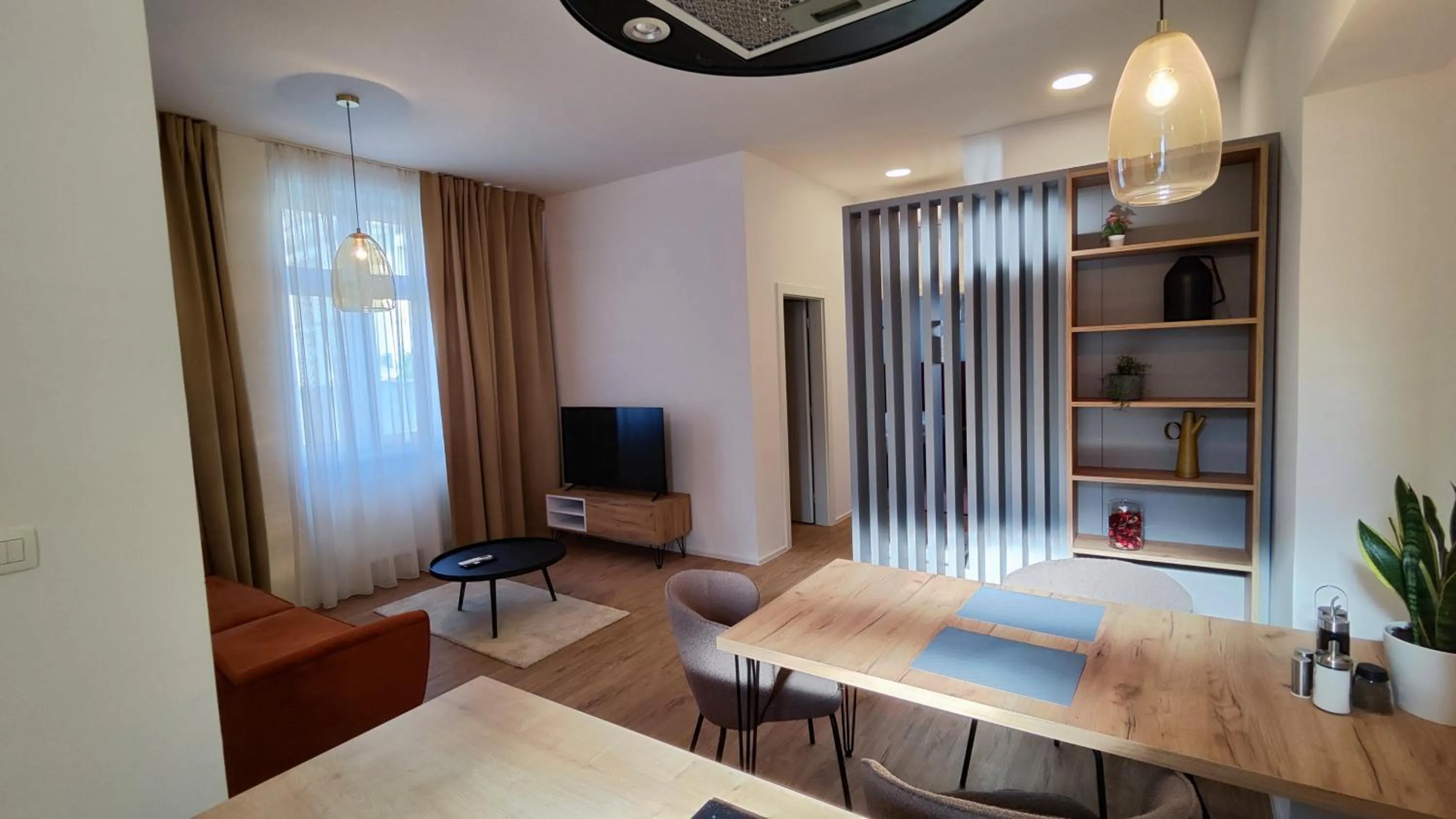 TV and multimedia in DOHNANYI Villa by CHORS