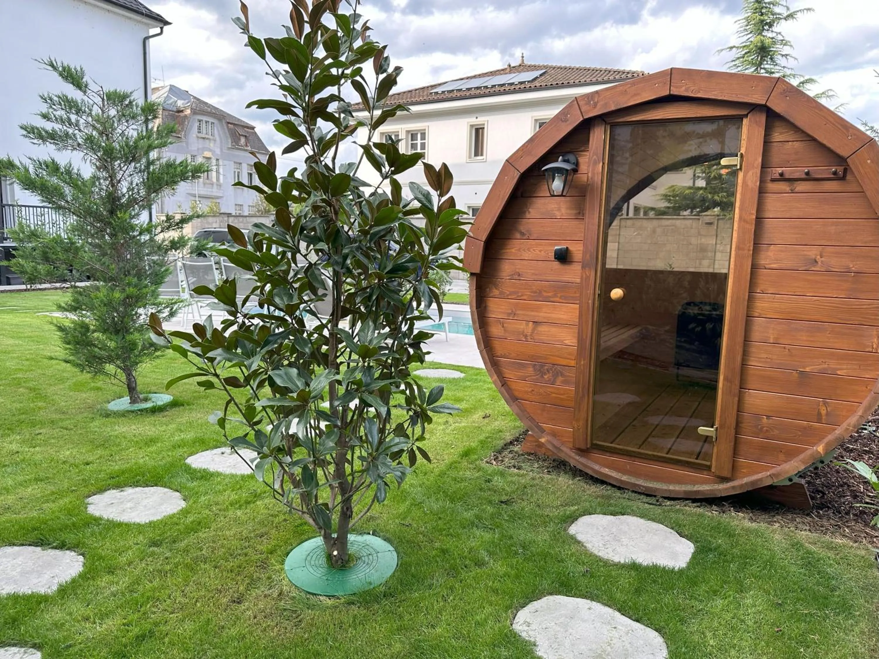 Property building in DOHNANYI Villa by CHORS