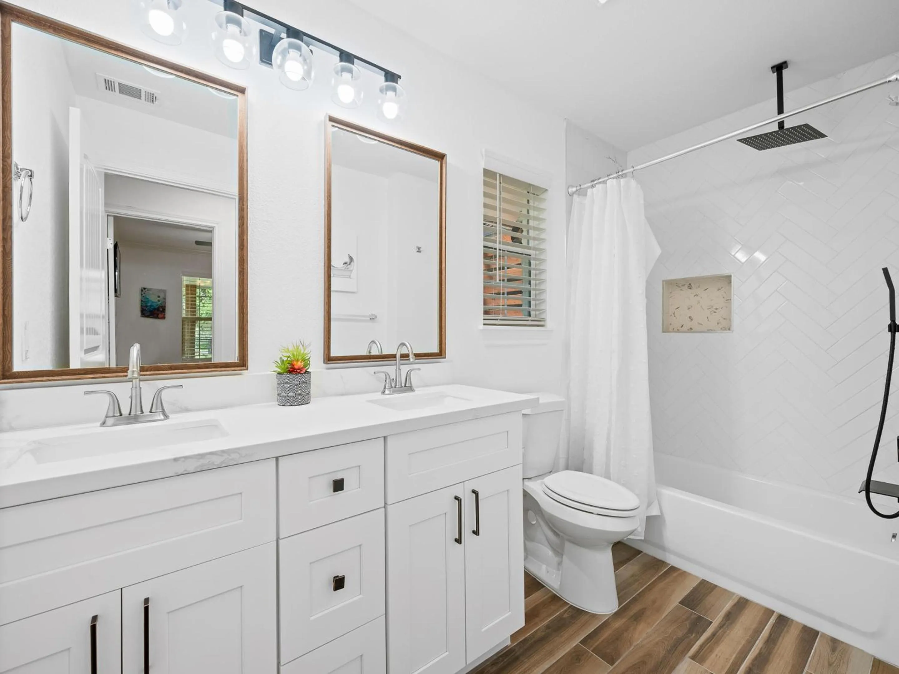 Property building in Reel Blessing