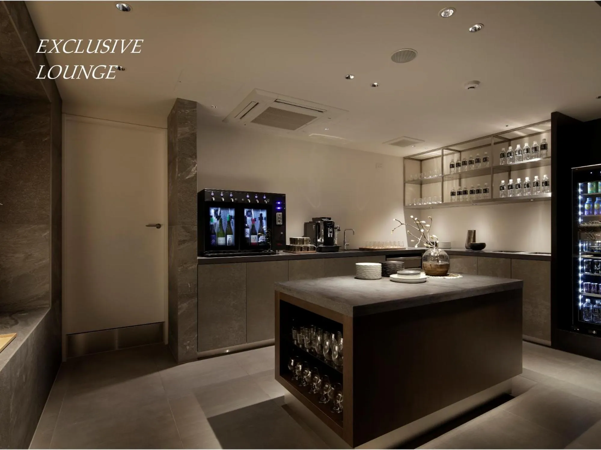 Communal lounge/ TV room in HIDEOUT