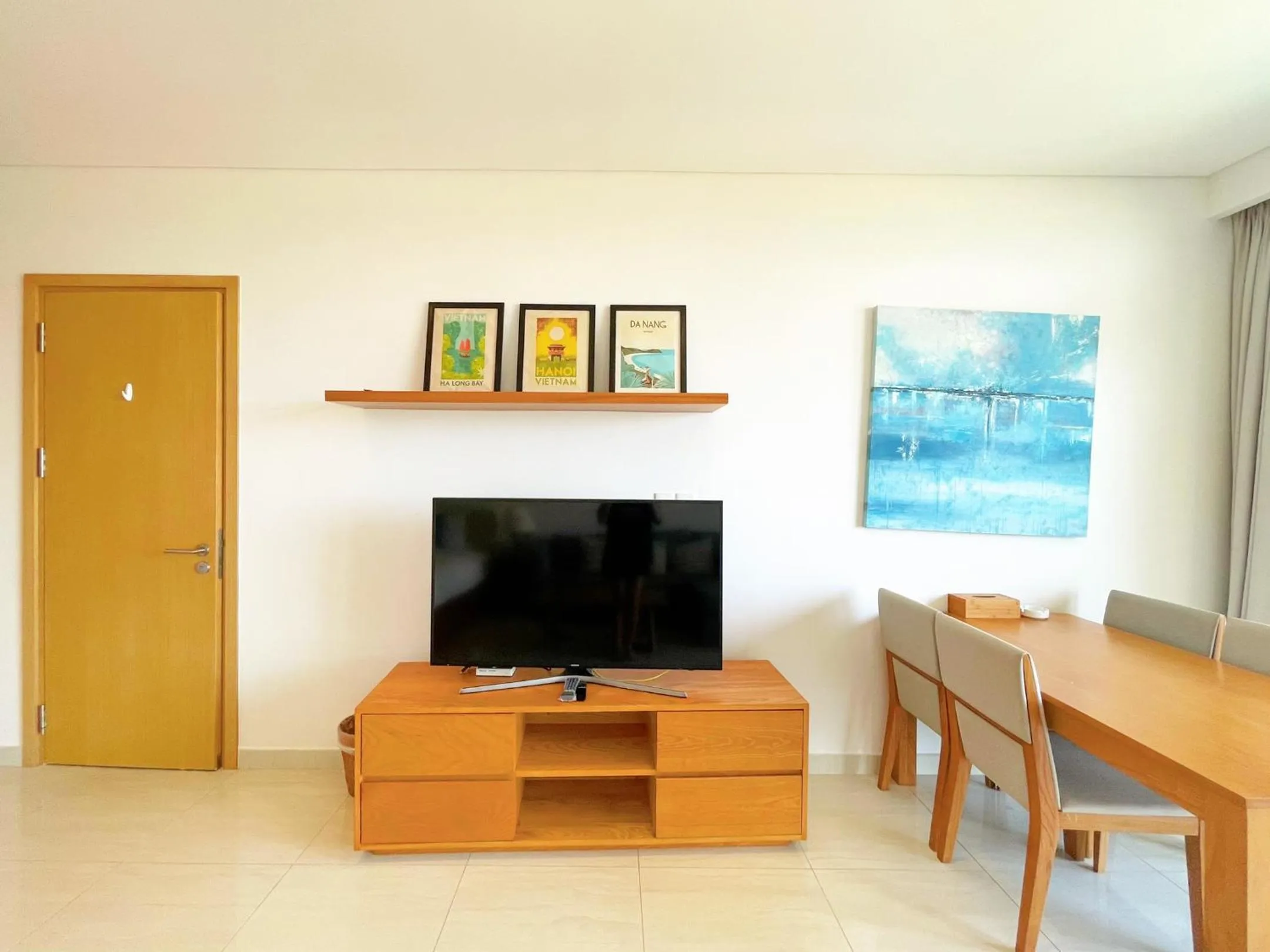 Communal lounge/ TV room in Memories Holiday beach villa Da Nang