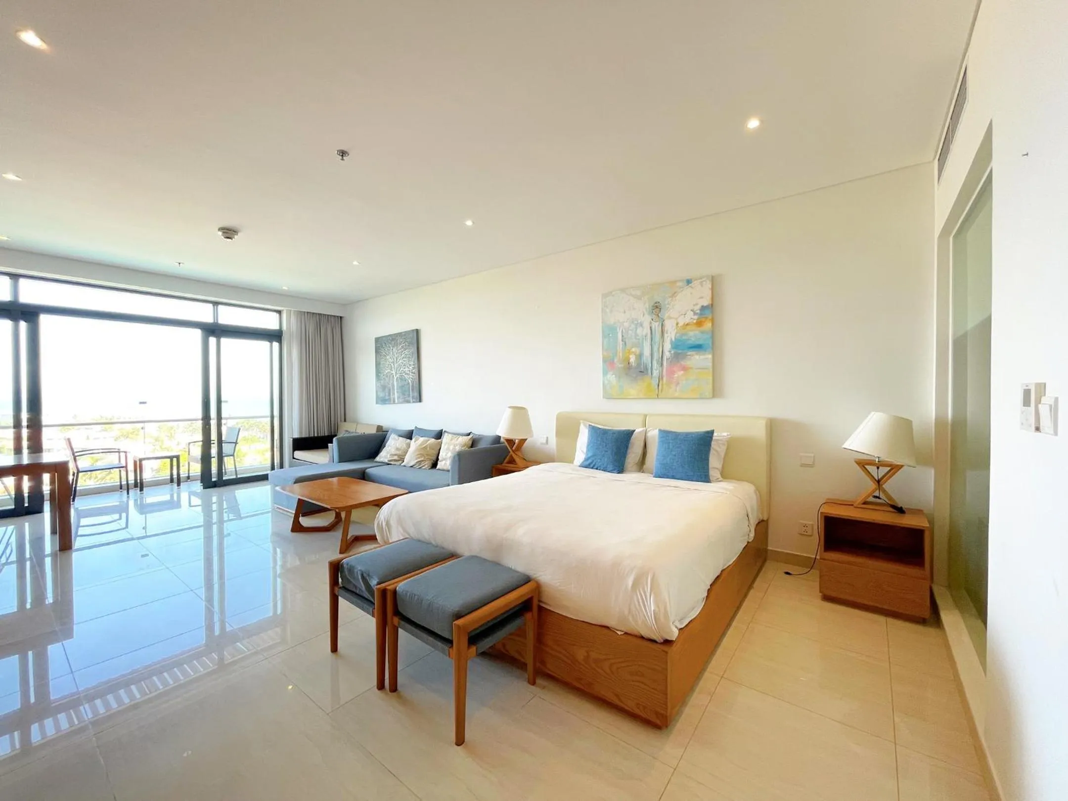 Bed in Memories Holiday beach villa Da Nang