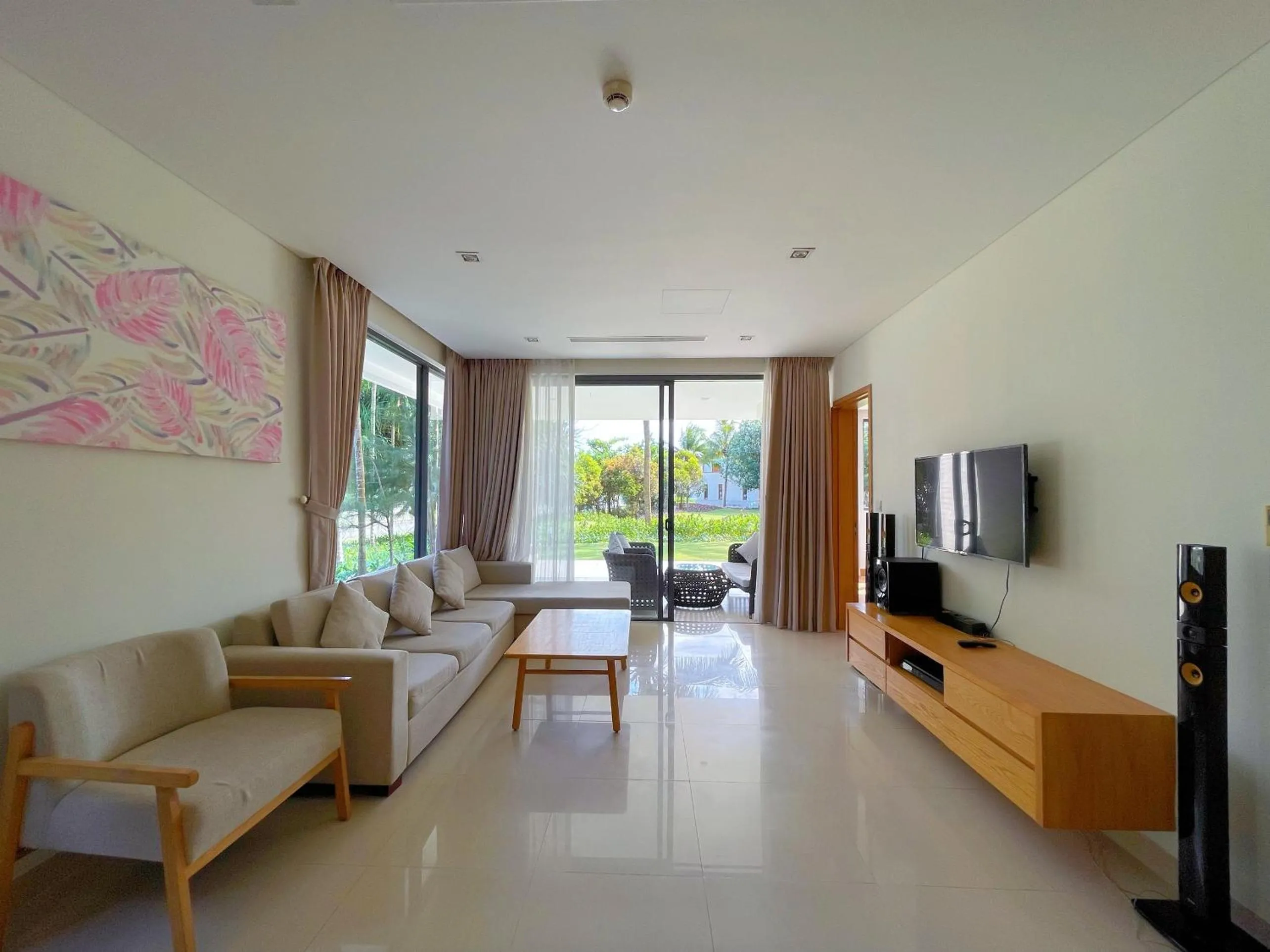 Living room in Memories Holiday beach villa Da Nang