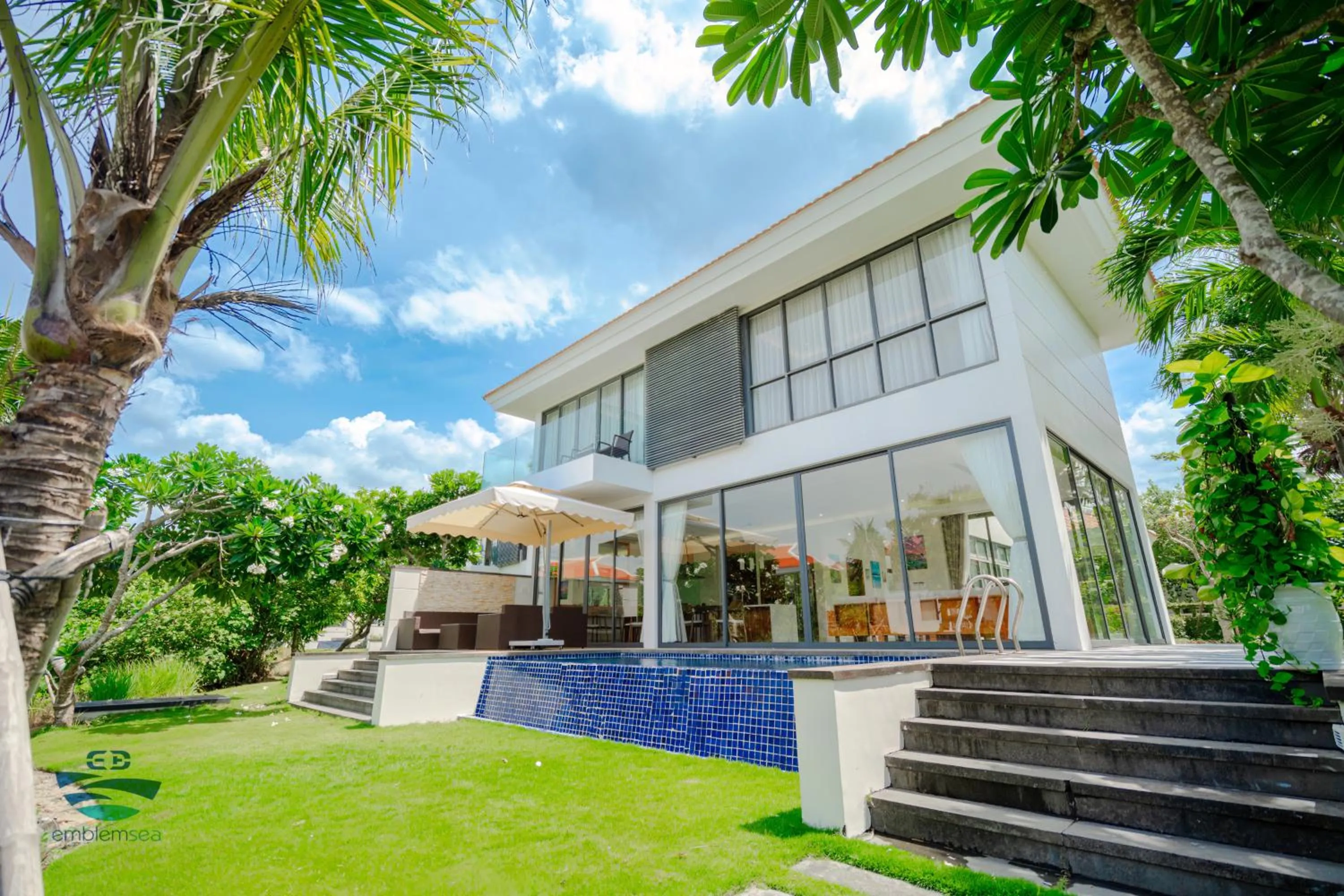 Property building in Memories Holiday beach villa Da Nang