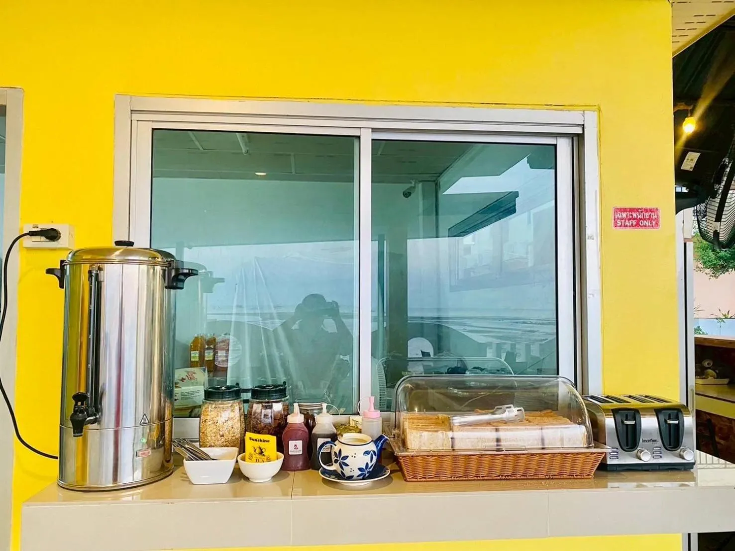 Coffee/tea facilities in Anyavee Chom By The Sea