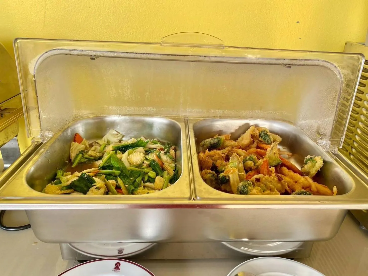 Food in Anyavee Chom By The Sea