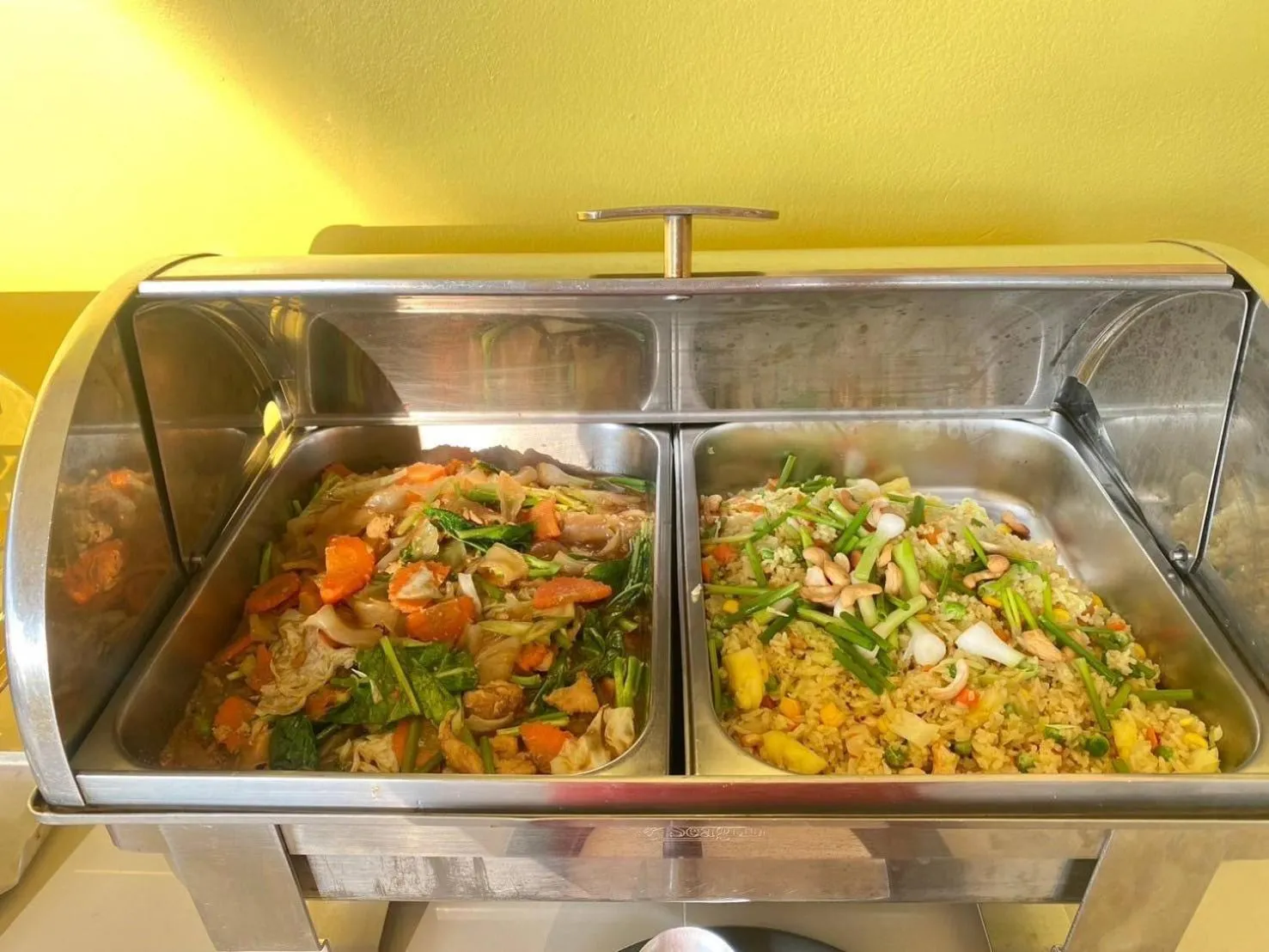 Food in Anyavee Chom By The Sea