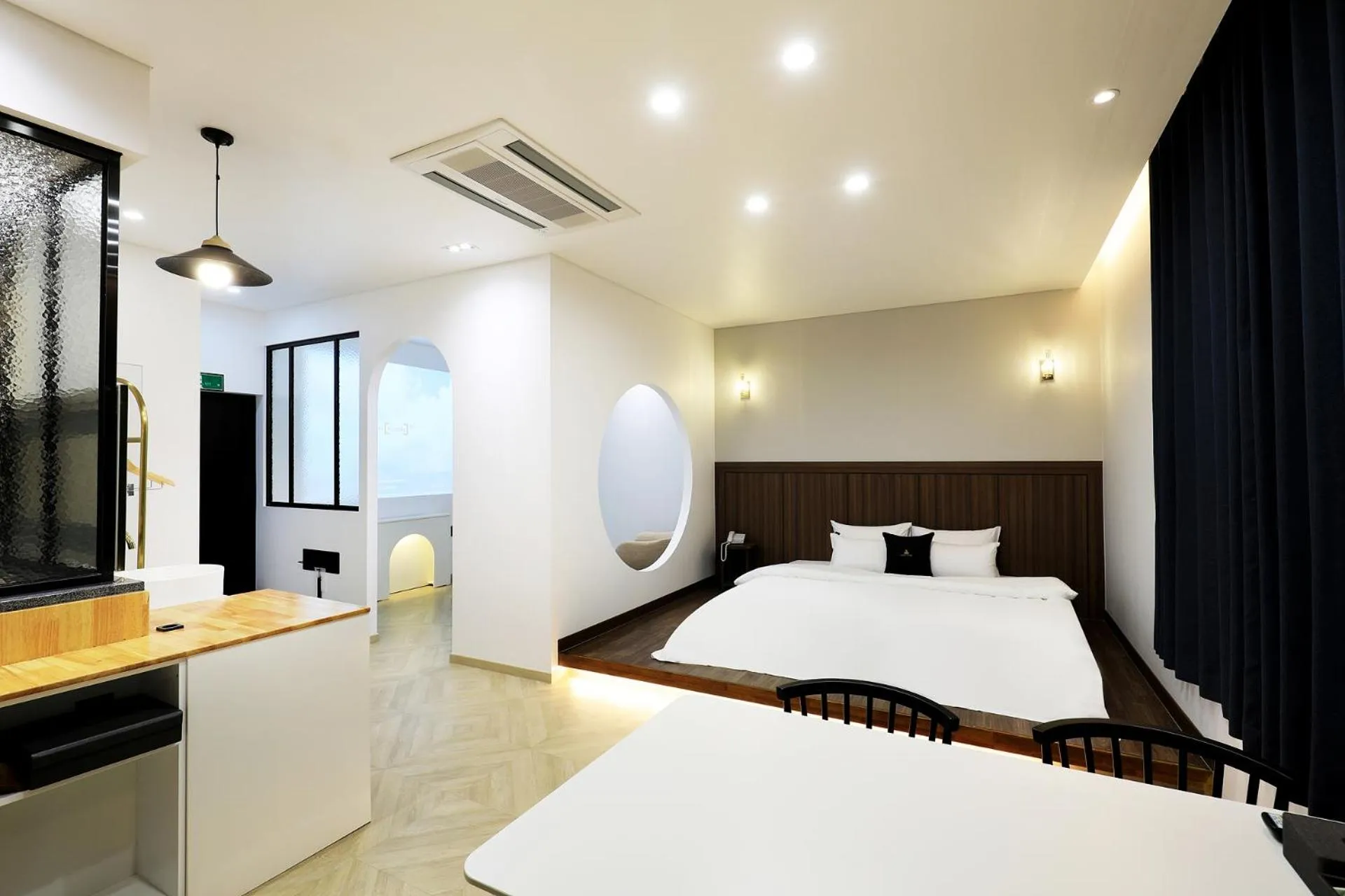 Bed in Chuncheon Intro Family hotel