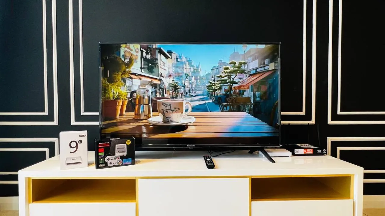 Communal lounge/ TV room in The Axon Bukit Bintang by SMOVF BNB