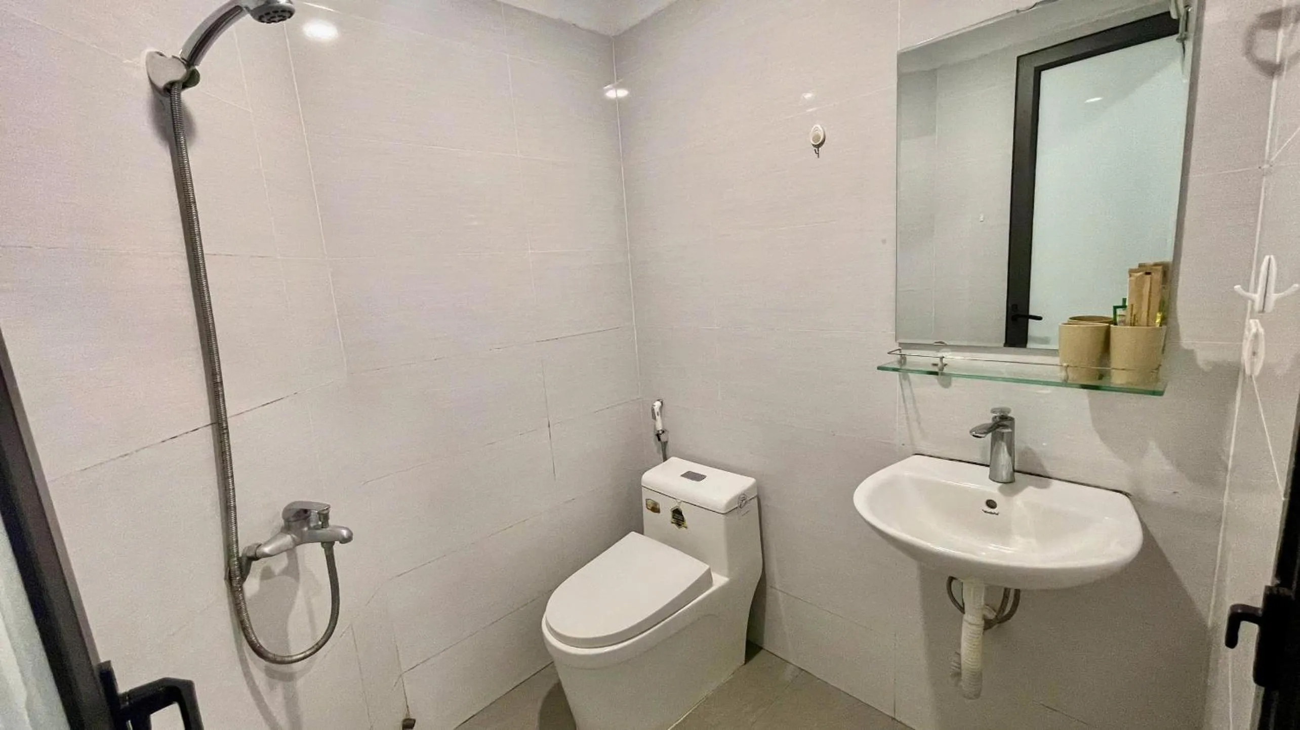 Bathroom in Era Apartment Khuc Thua Du