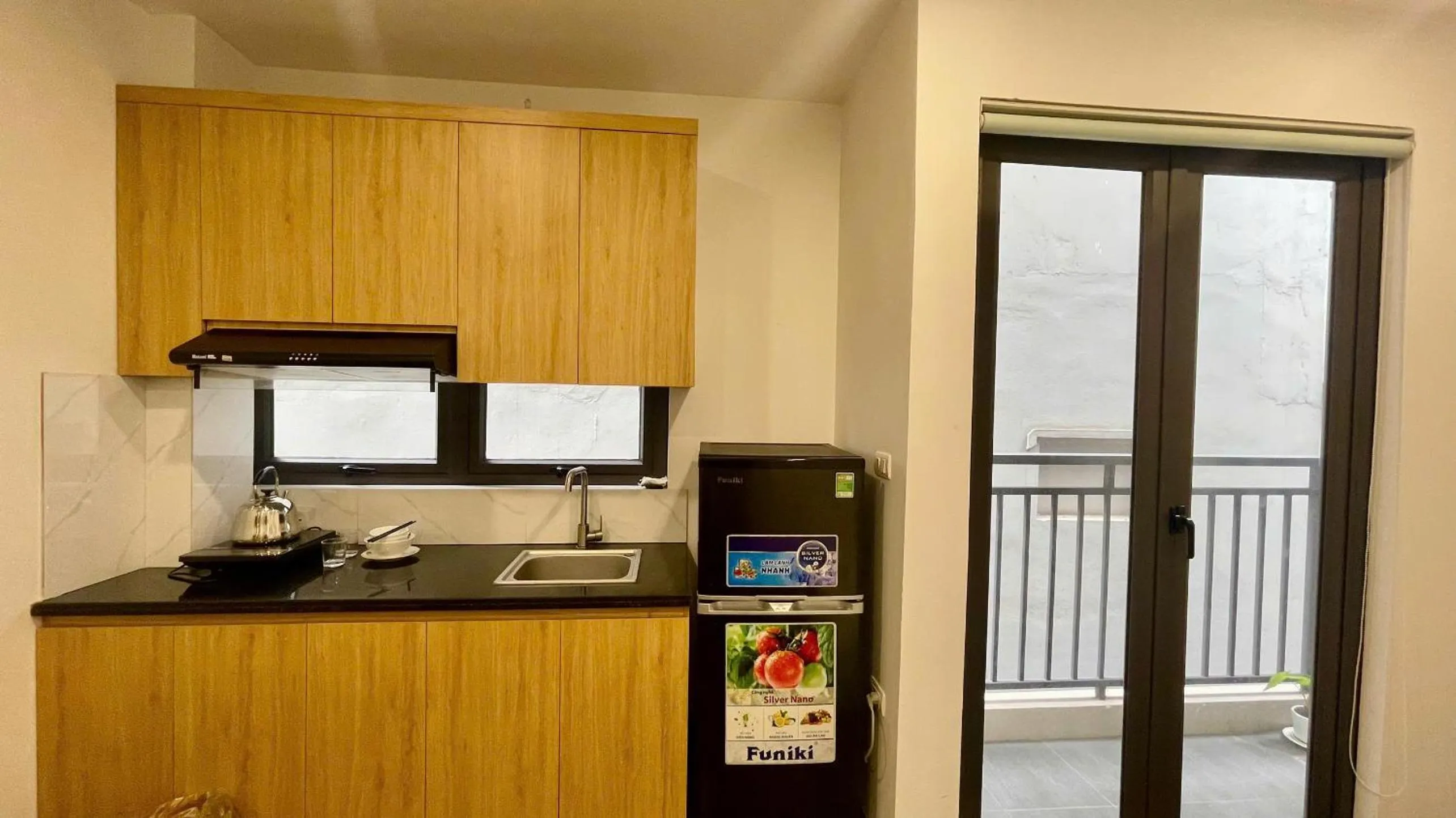 minibar in Era Apartment Khuc Thua Du