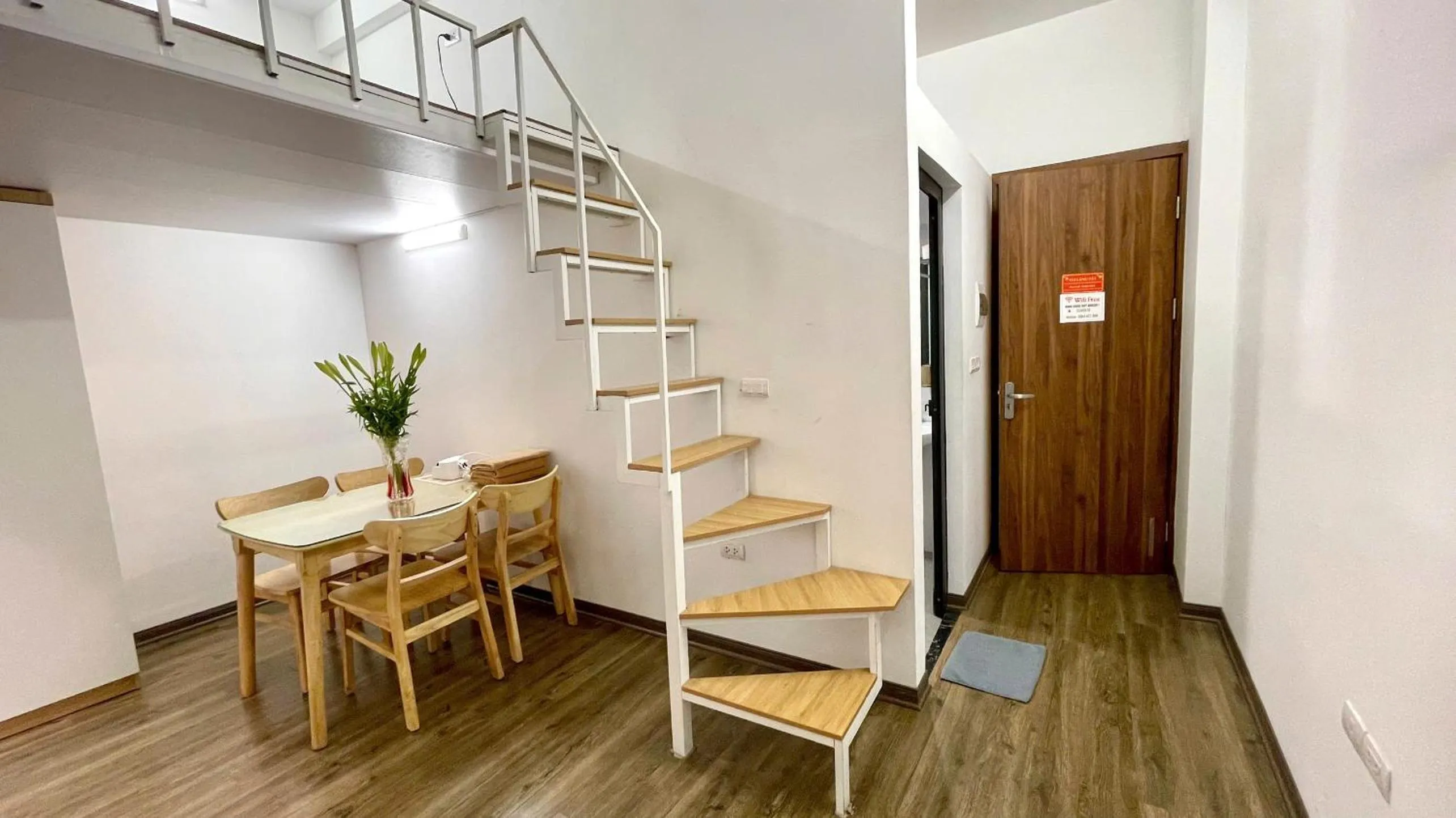 Era Apartment Khuc Thua Du