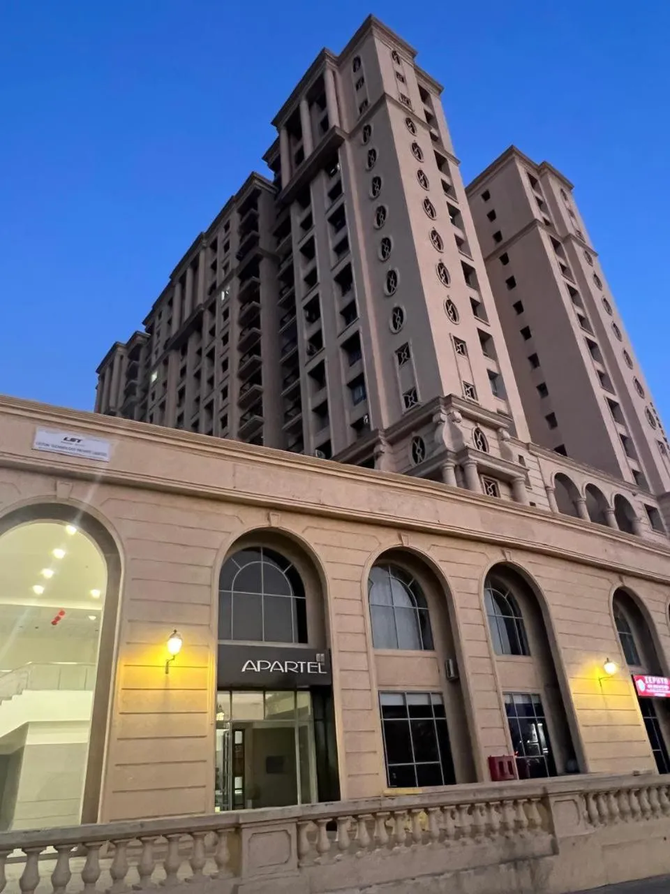 Restaurant/places to eat in Apartel by Aarin - Oragadam