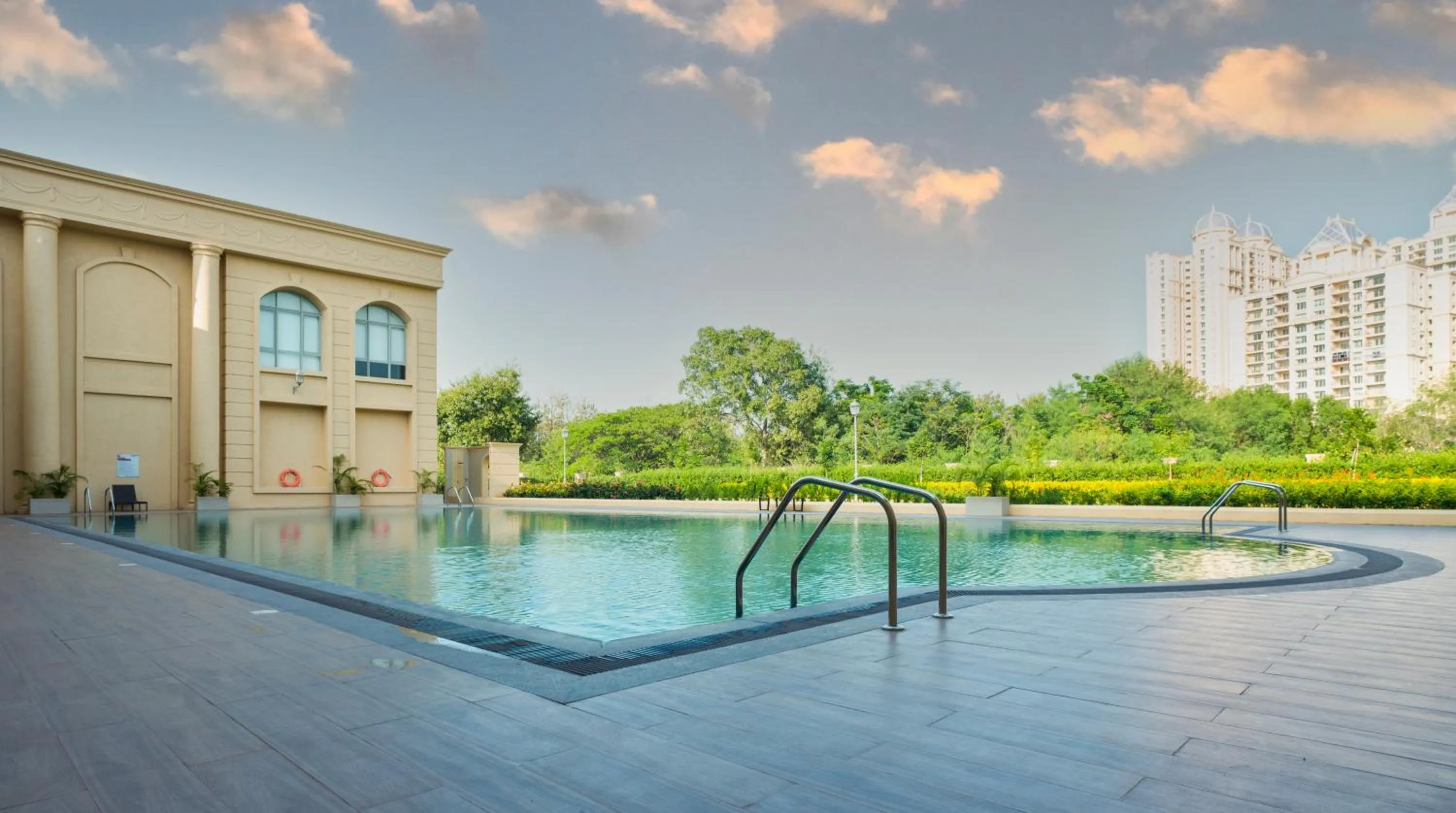 Swimming pool in Apartel by Aarin - Oragadam