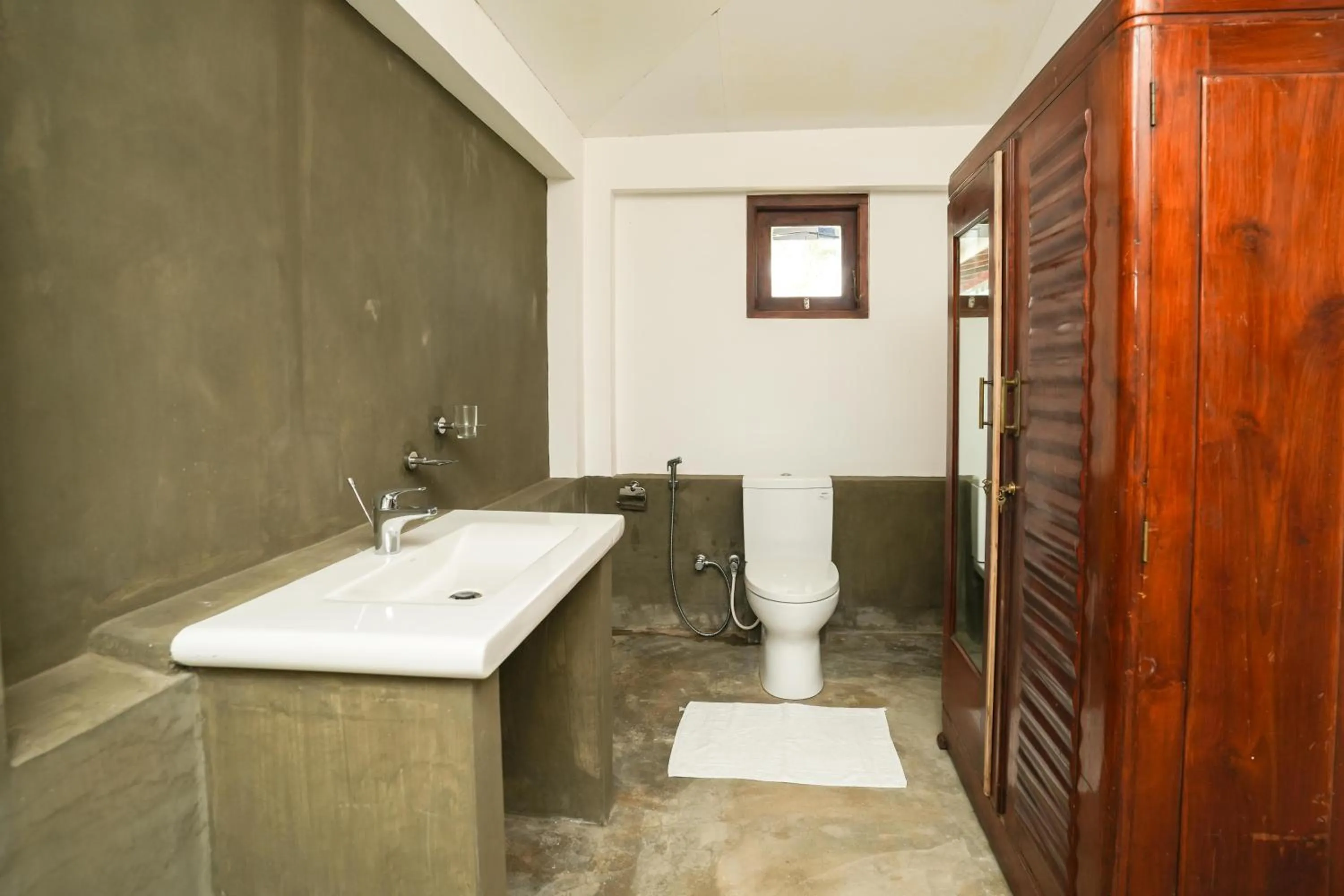 Toilet in Malala Retreat