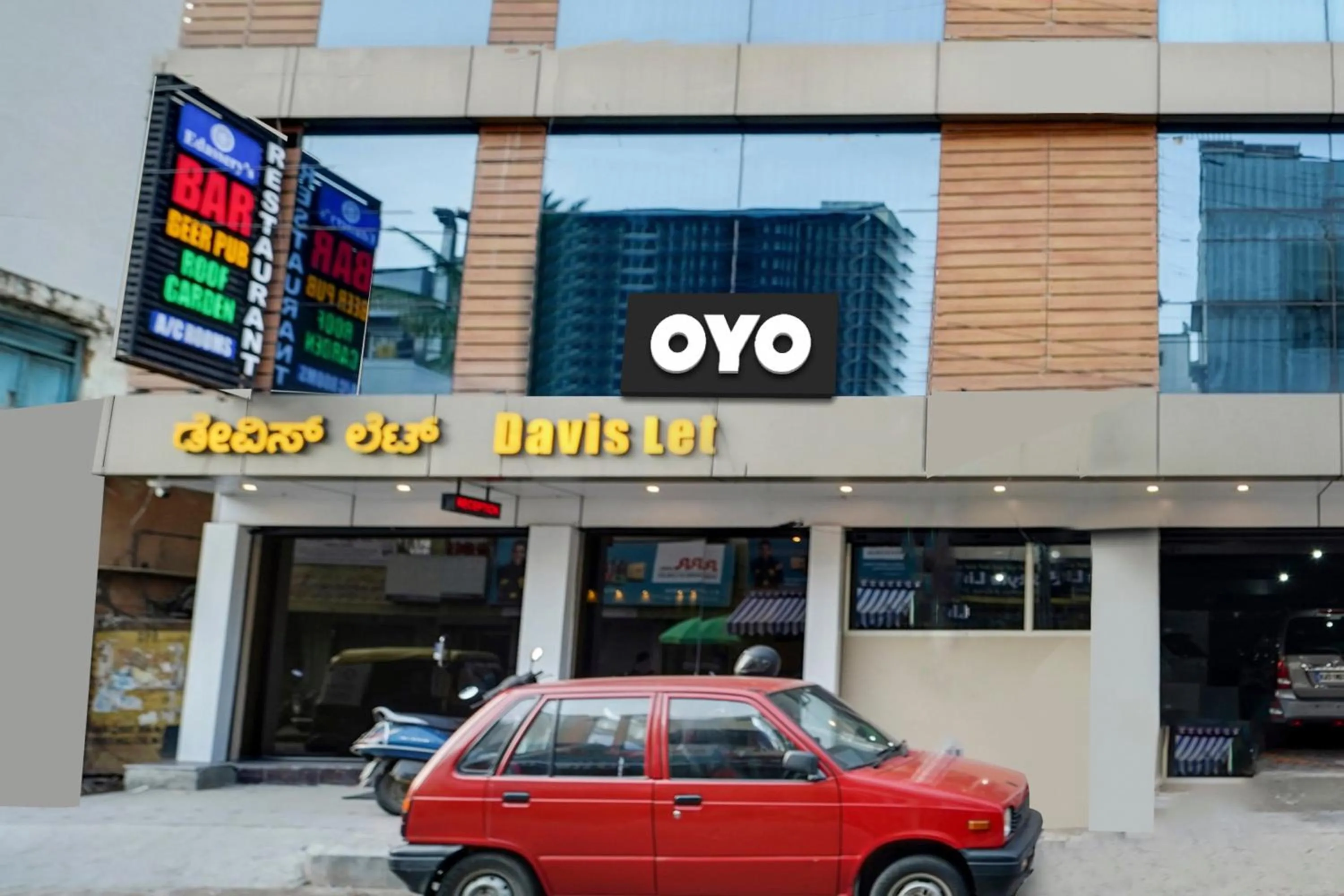 Facade/entrance in Super Townhouse Davis Let Bangalore