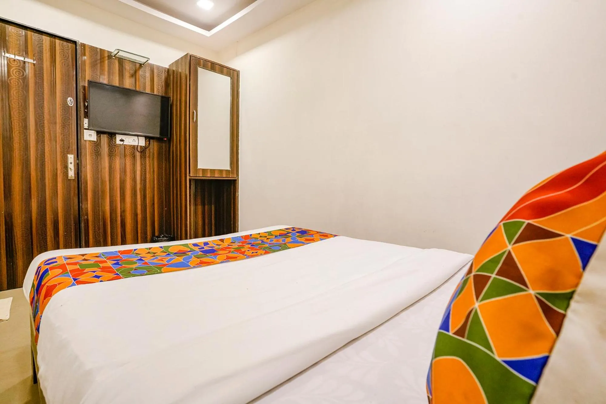 Bed in Super OYO Hotel O Accore Inn