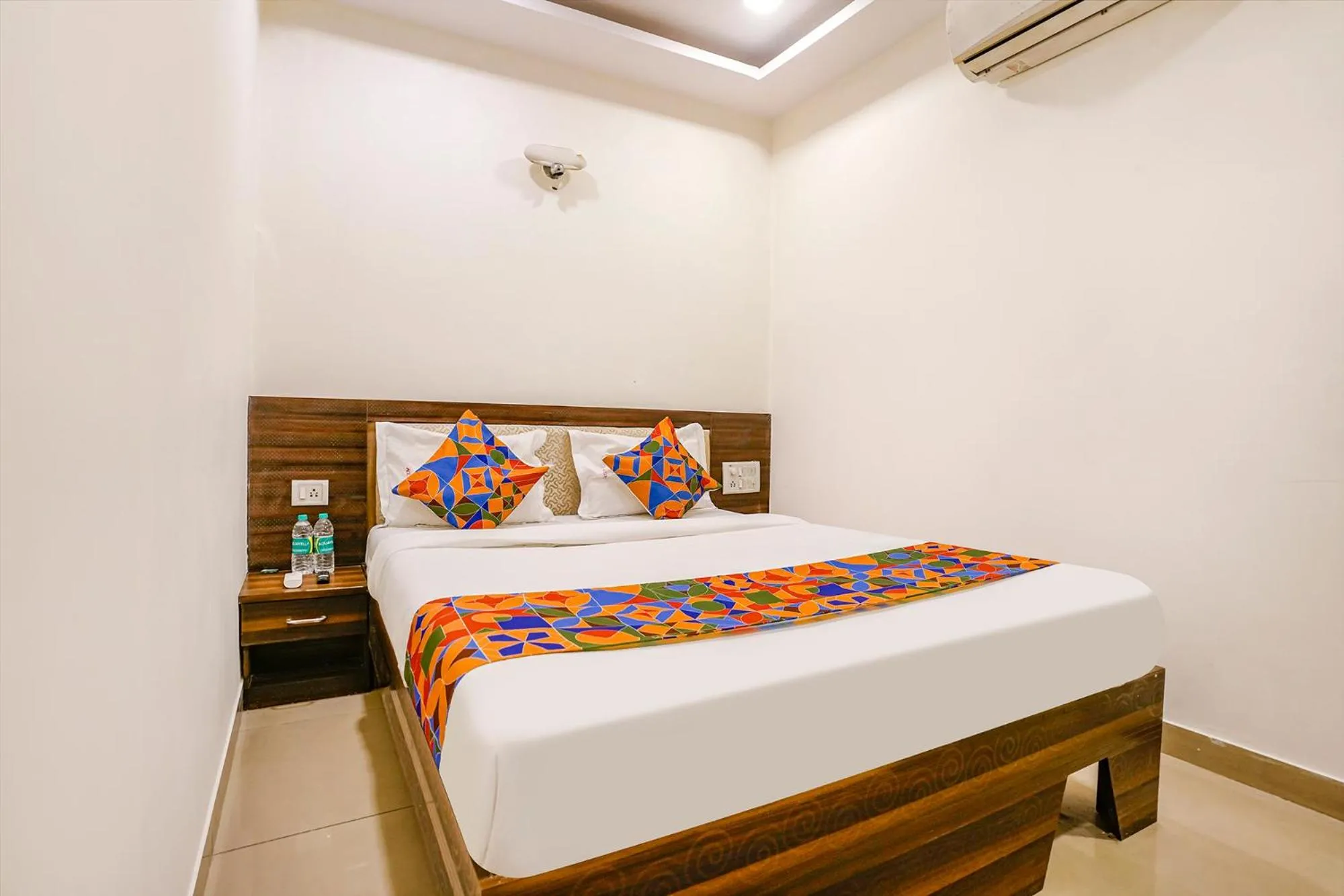 Bed in Super OYO Hotel O Accore Inn