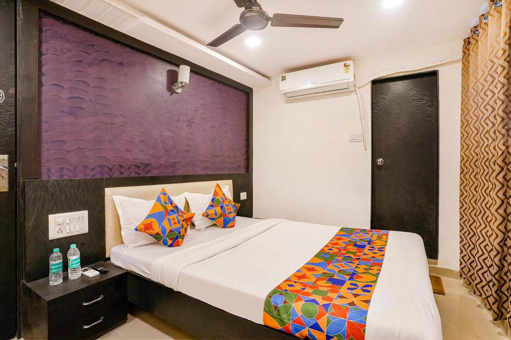 Bed in Super OYO Hotel O Accore Inn