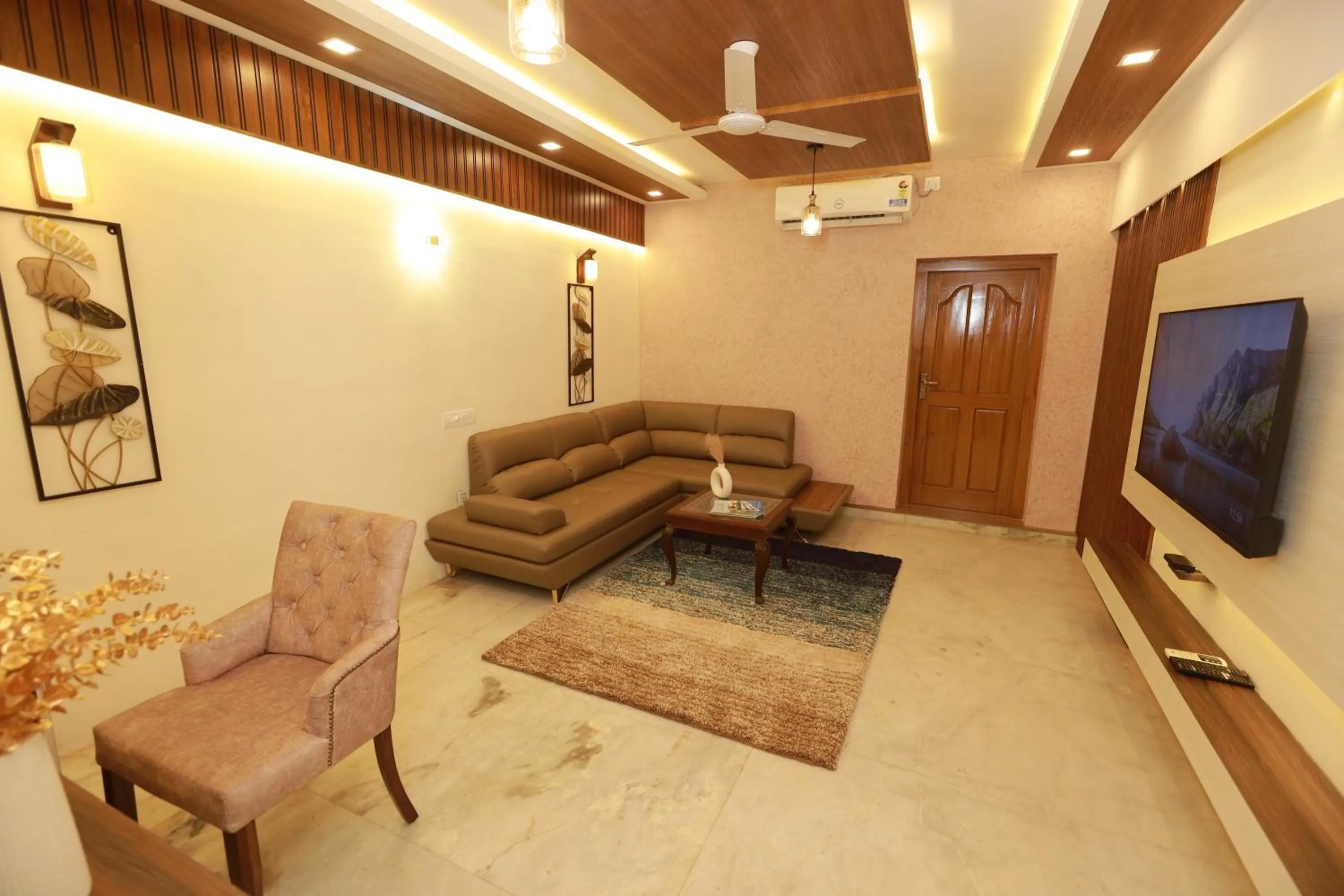 Liwa Tower Hotel & Business Center