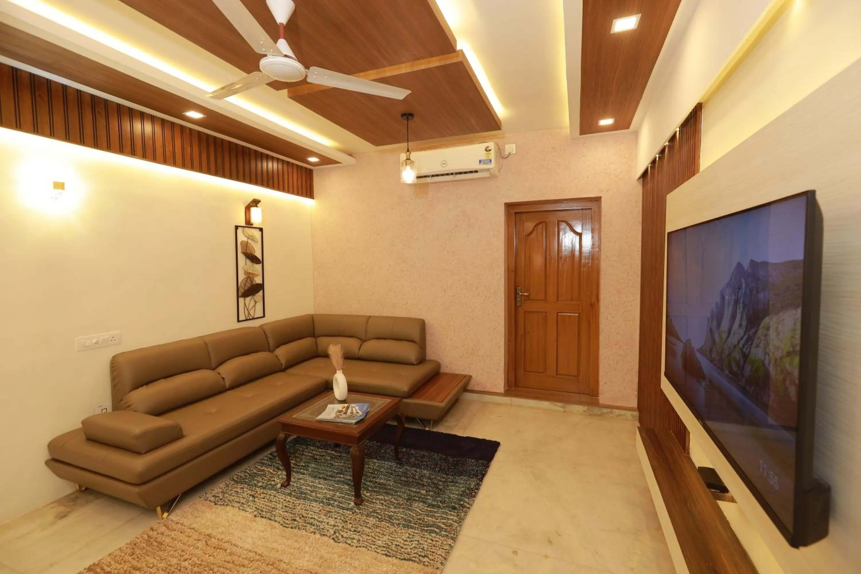 Liwa Tower Hotel & Business Center