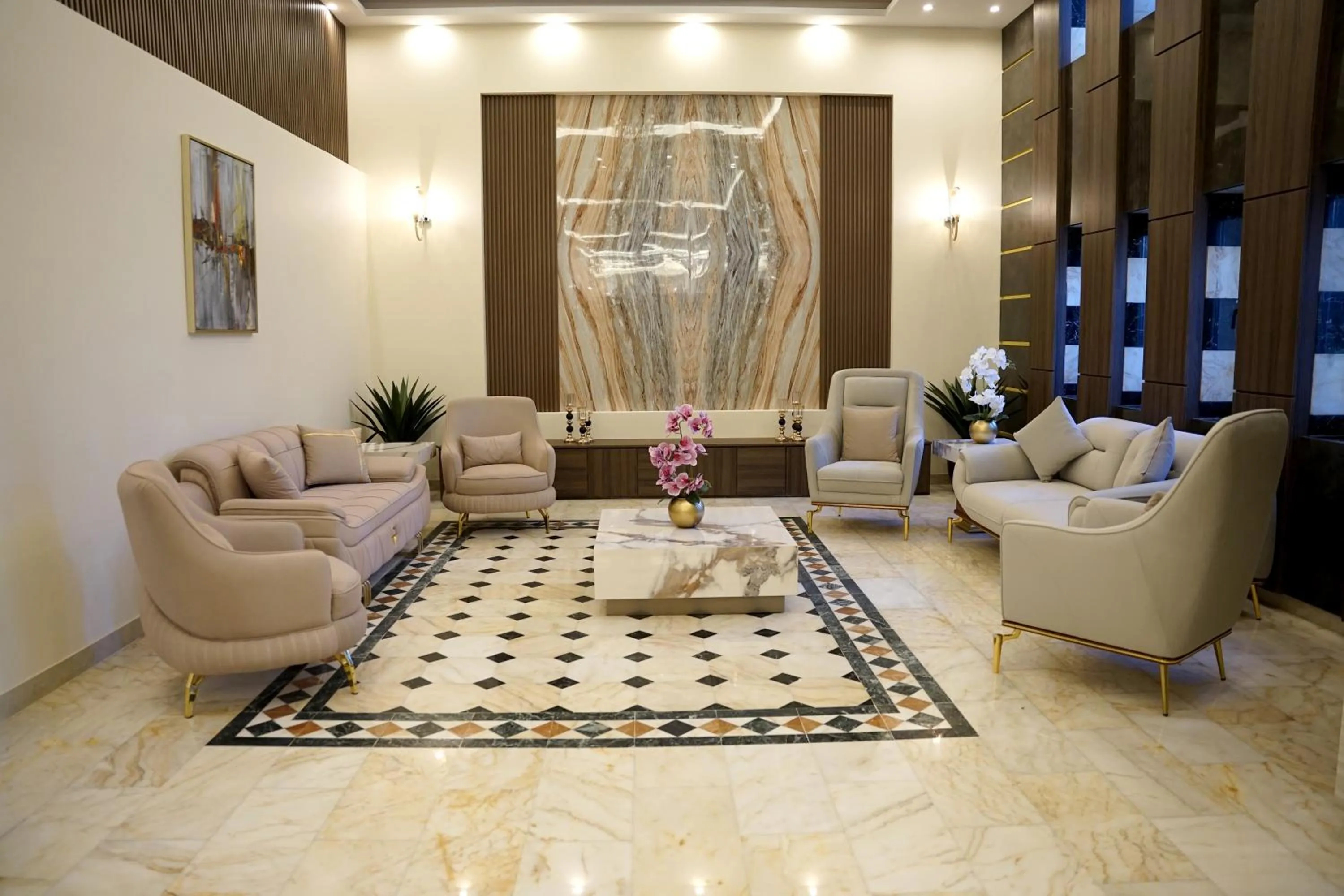 Lobby or reception in Amman Paradise Hotel