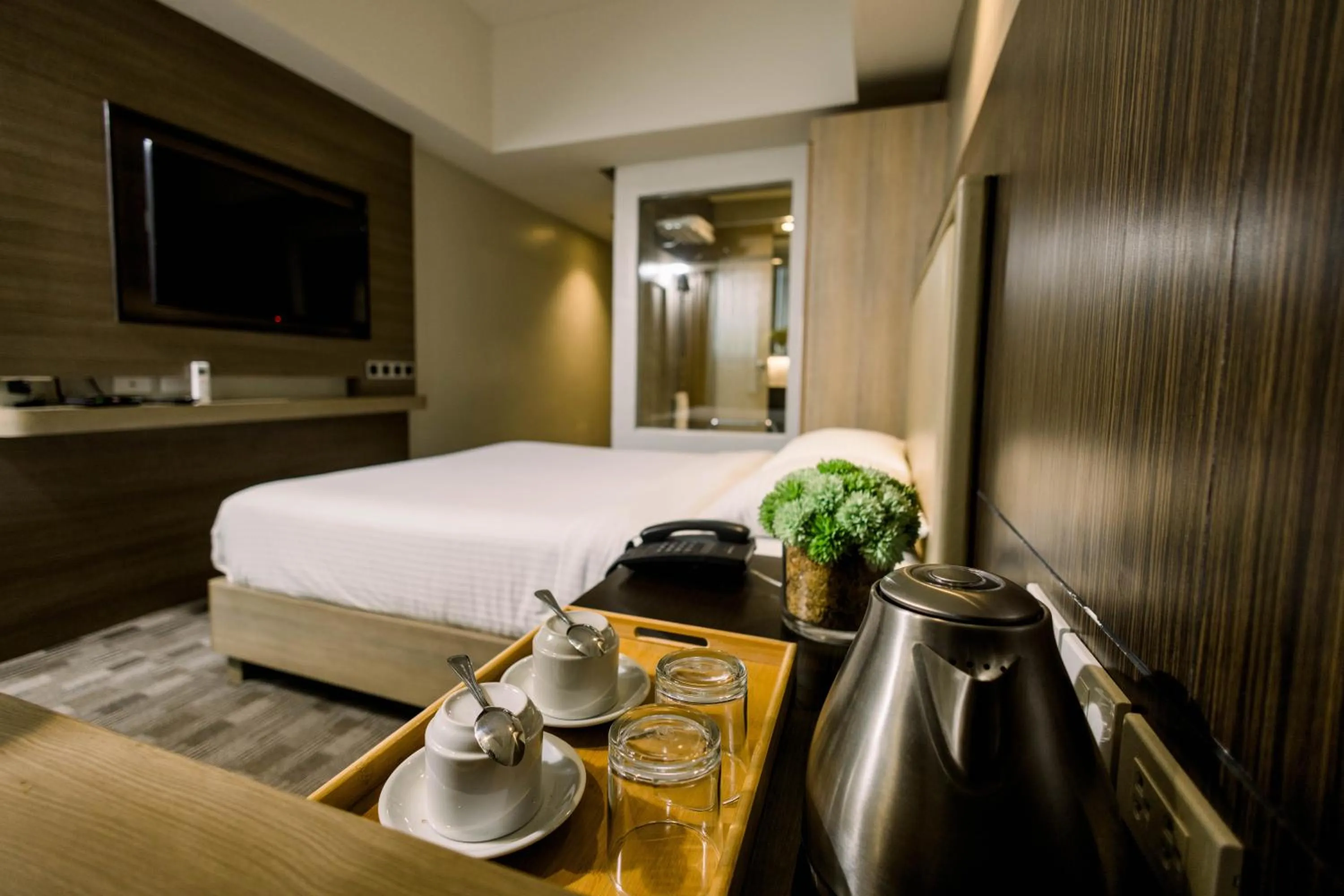 Bedroom, Bed in Sotogrande Hotel Katipunan