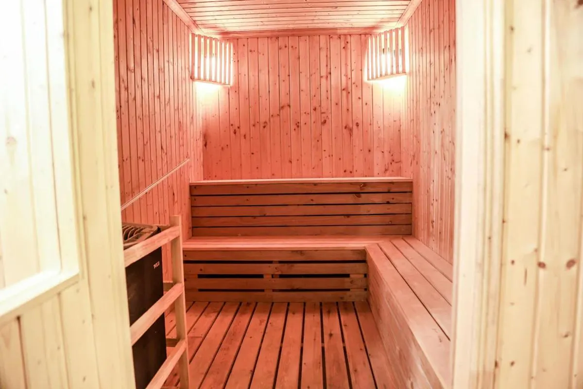 Sauna in Sotogrande Hotel Katipunan